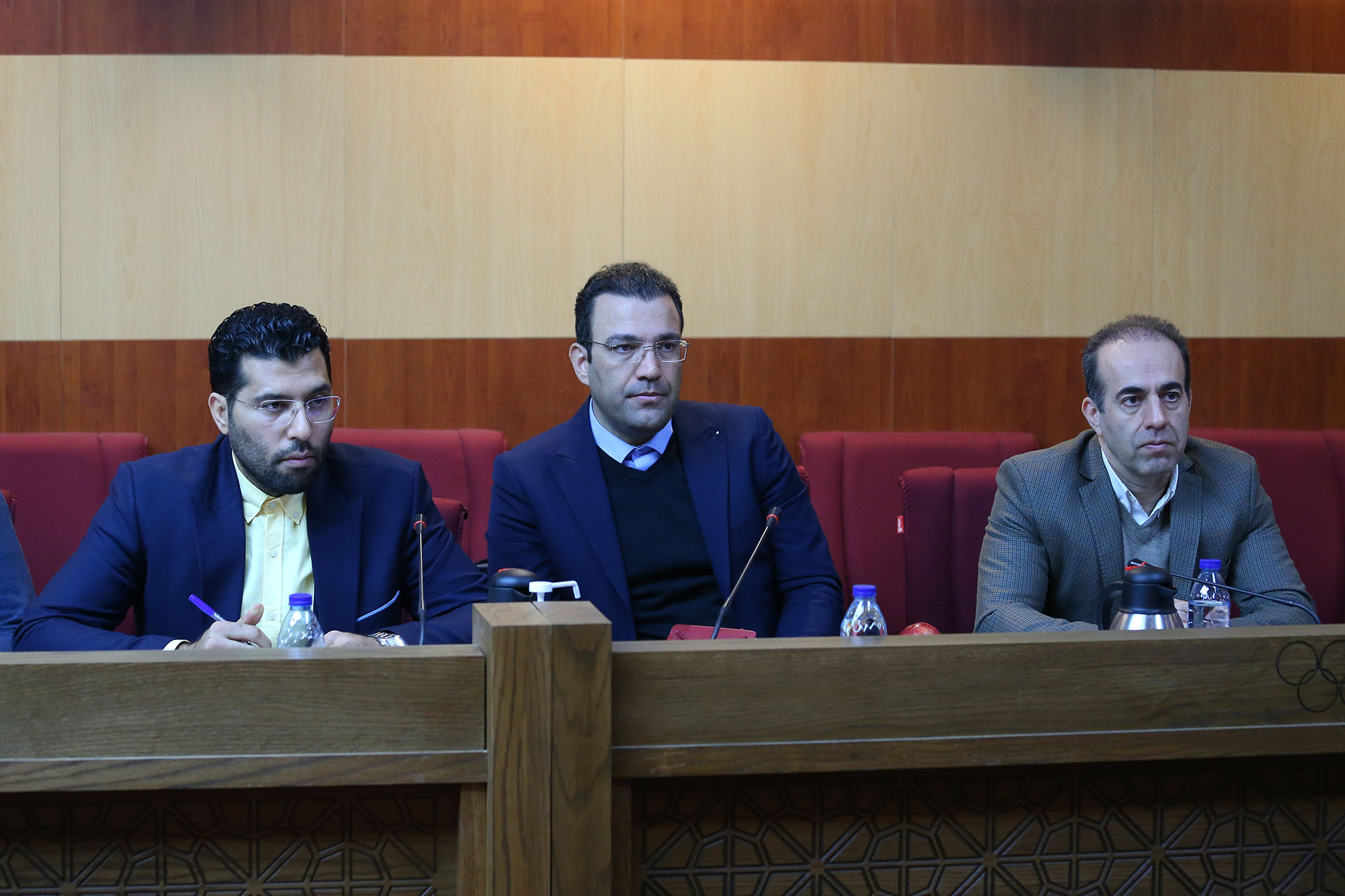 جلسات دی ماه 14