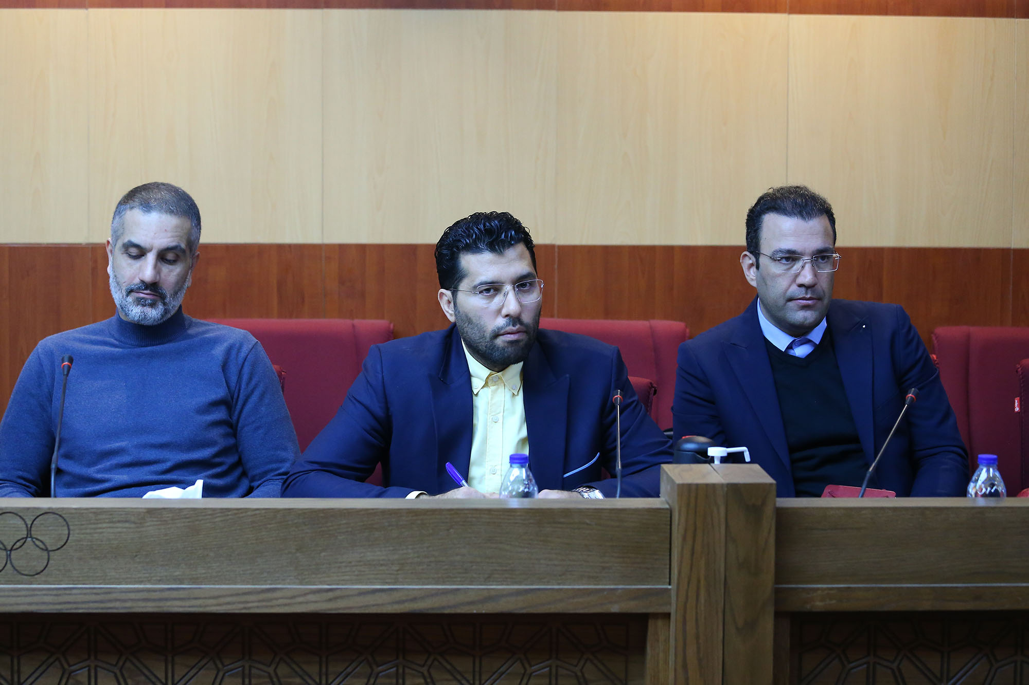 جلسات دی ماه 15