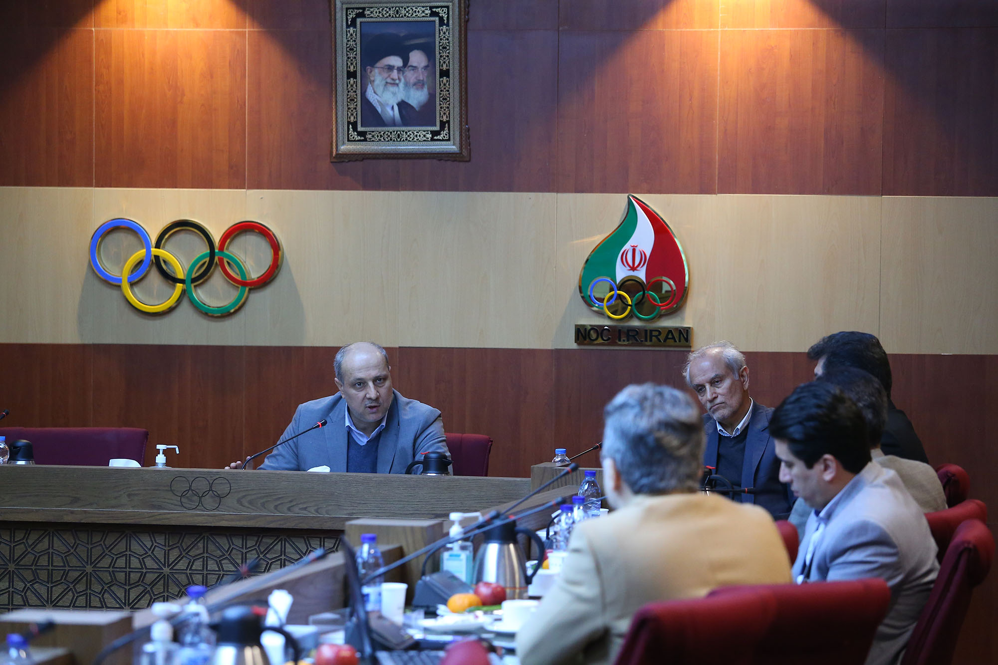 جلسات دی ماه 17