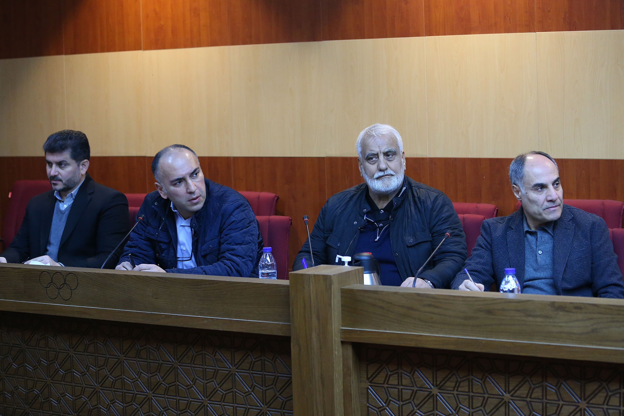 جلسات دی ماه 21