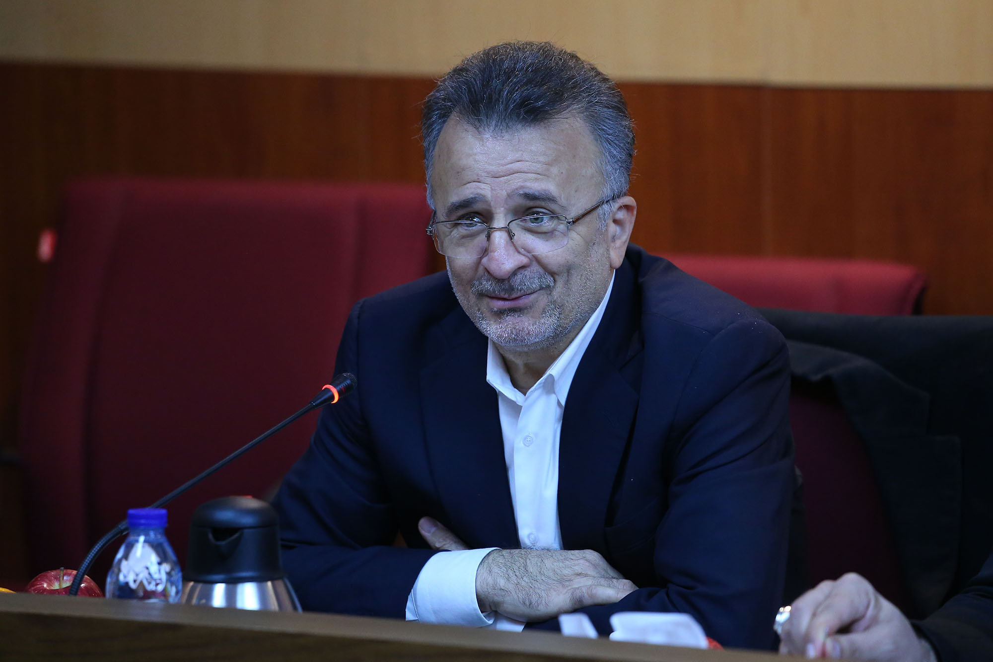 جلسات دی ماه 32