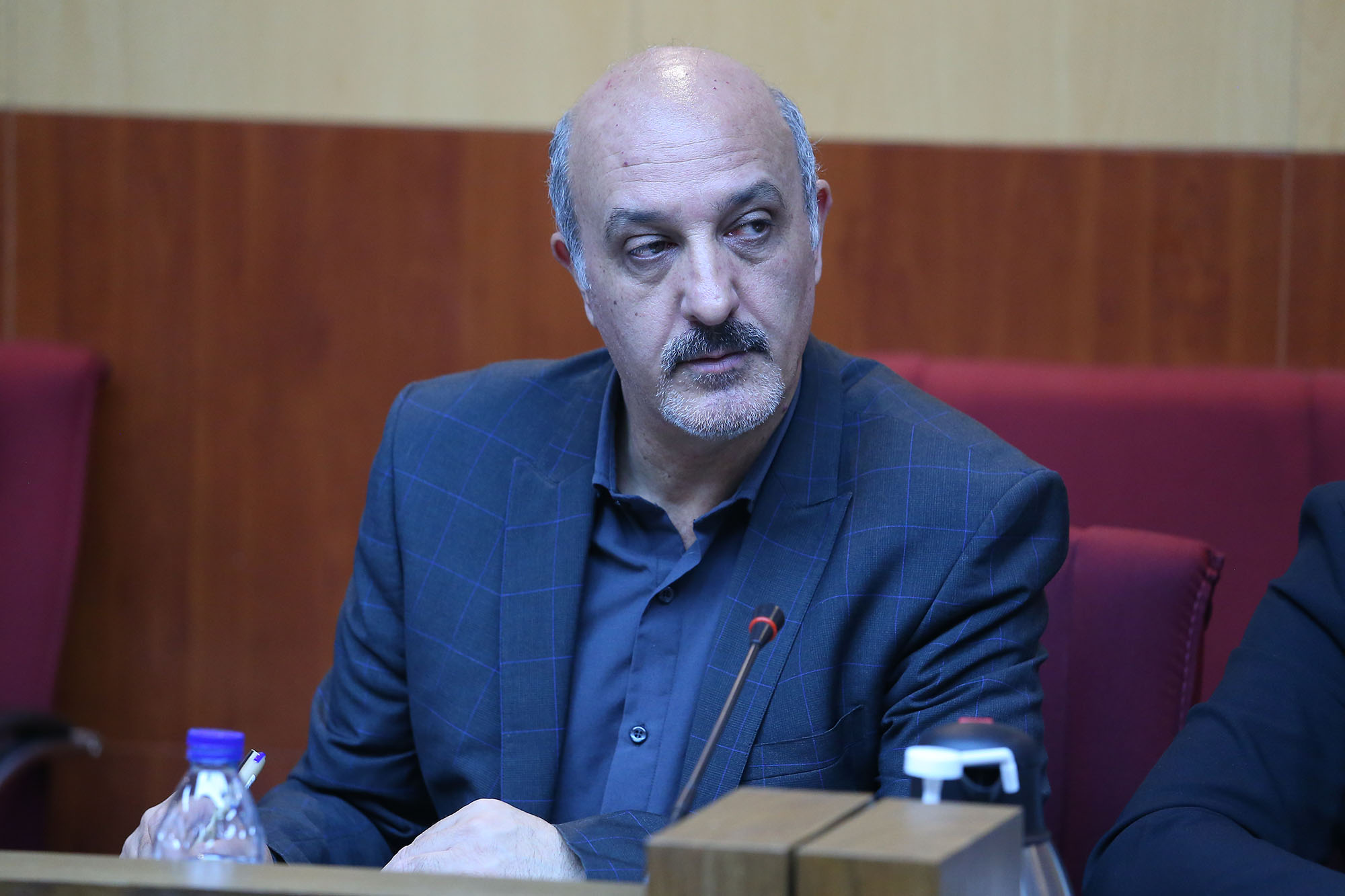 جلسات دی ماه 47