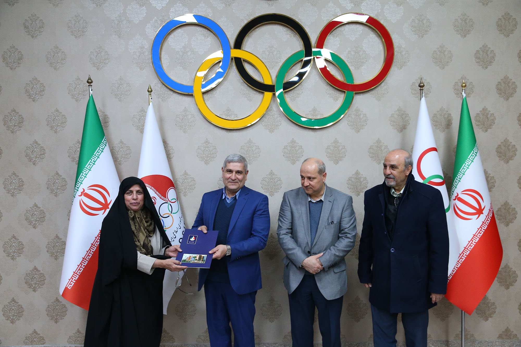 جلسه کمیسیون آموزش و مدیریت 12