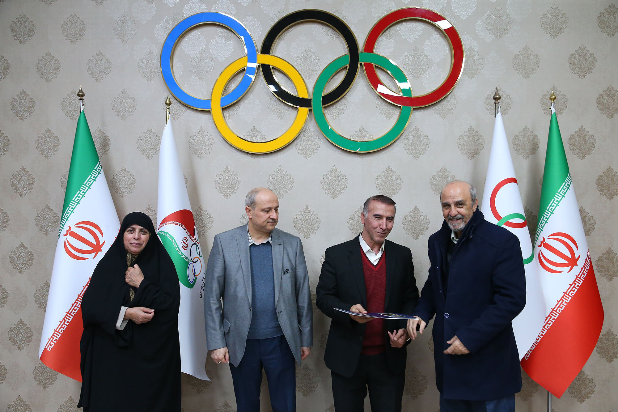 جلسه کمیسیون آموزش و مدیریت 17