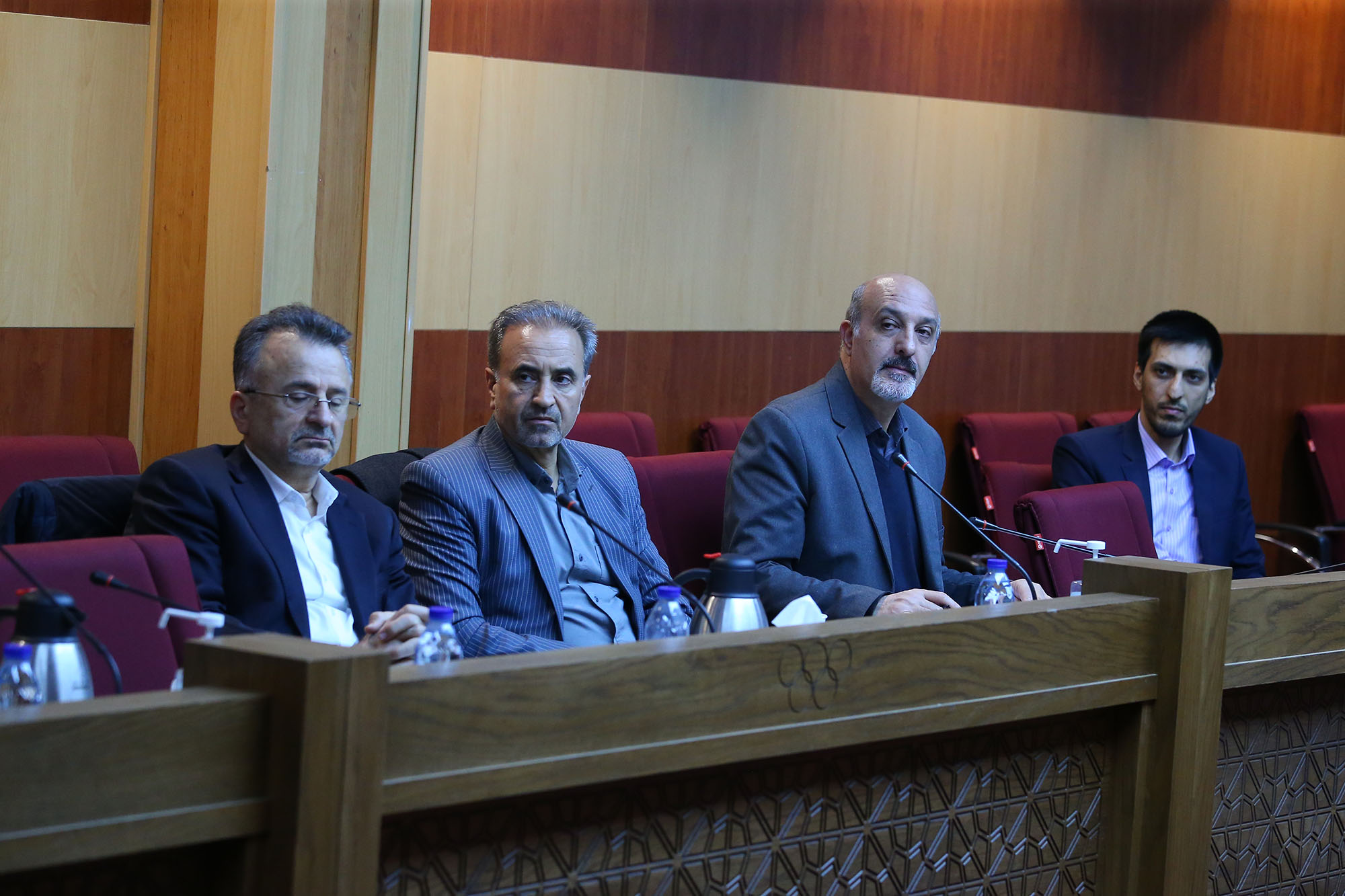 جلسه کمیسیون آموزش و مدیریت 29