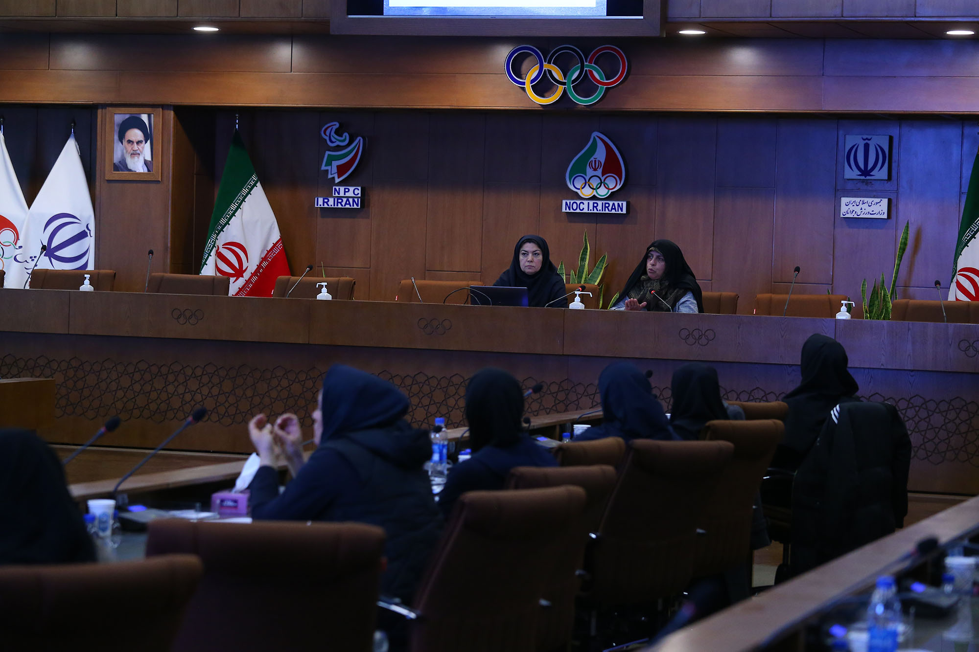 جلسه مدیریت رهبری زنان 1