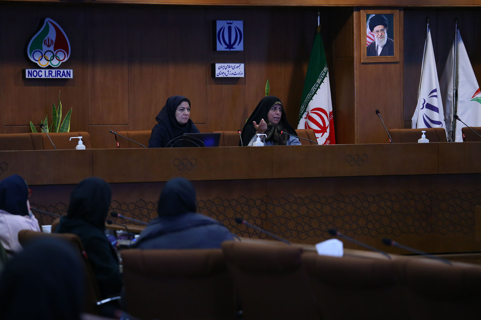 جلسه مدیریت رهبری زنان 3