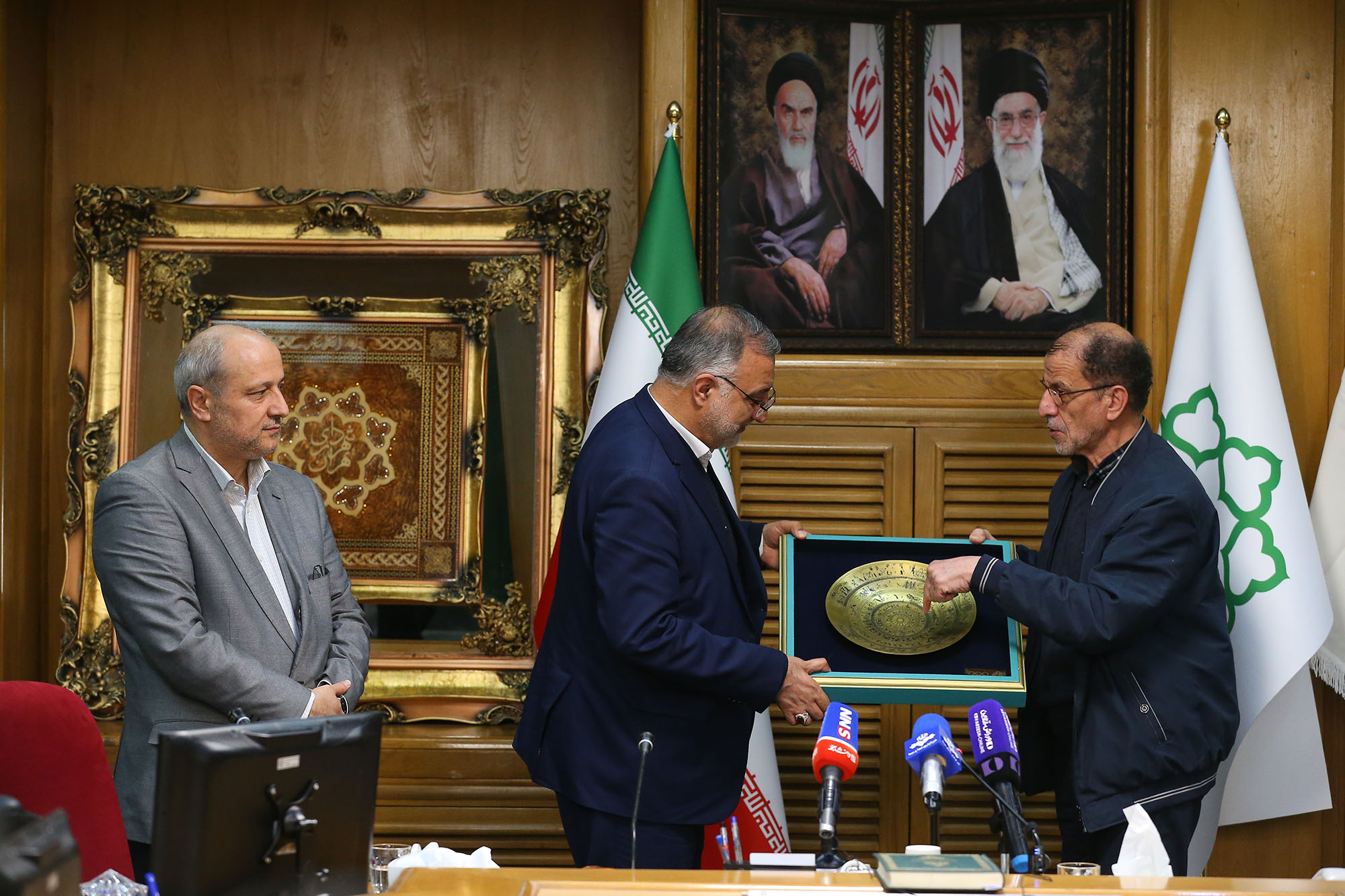 امضای تفاهم نامه همکاری با شهرداری تهران 12