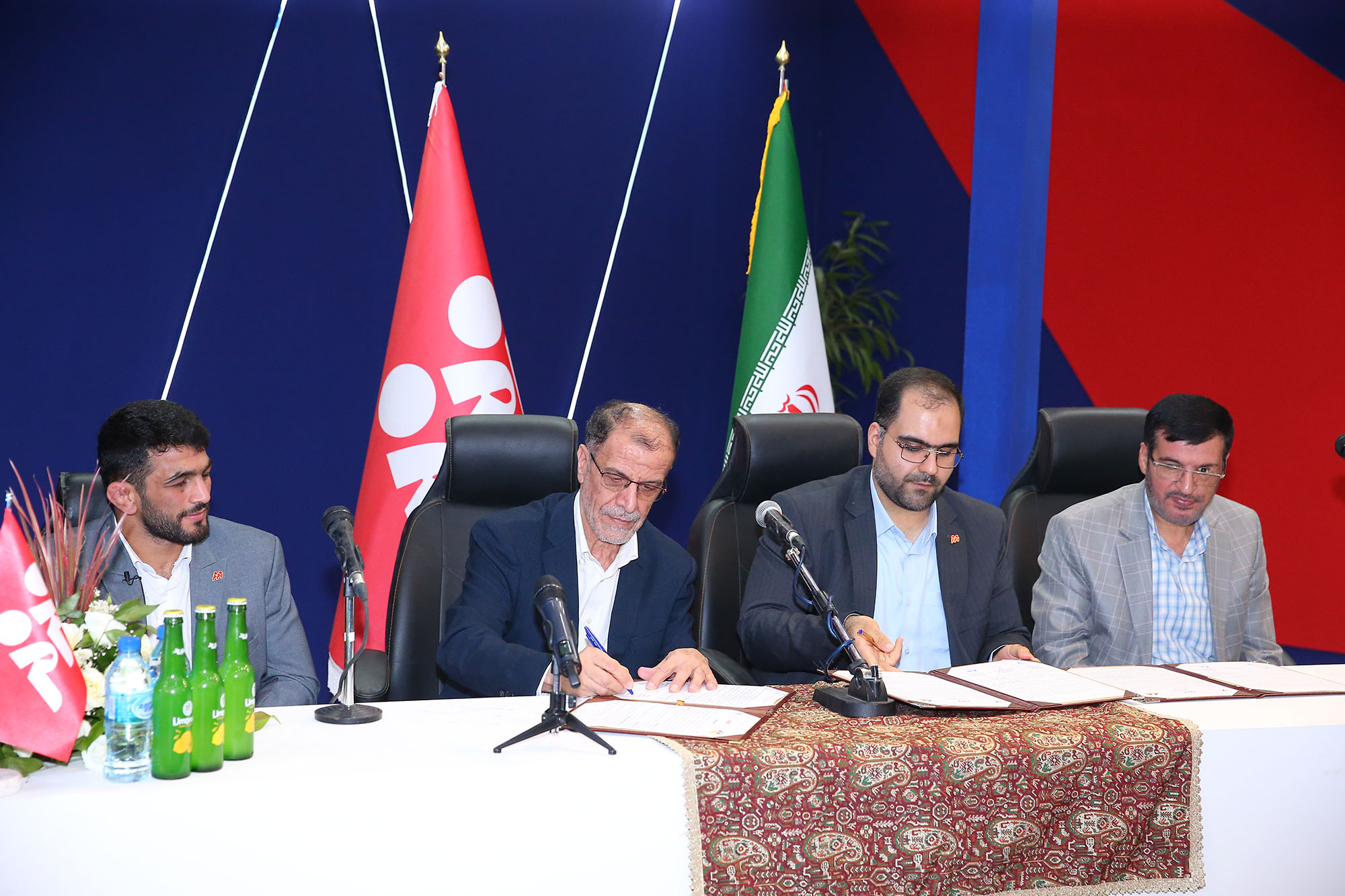 امضا تفاهم نامه کمیته ملی المپیک با شرکت زم زم 5