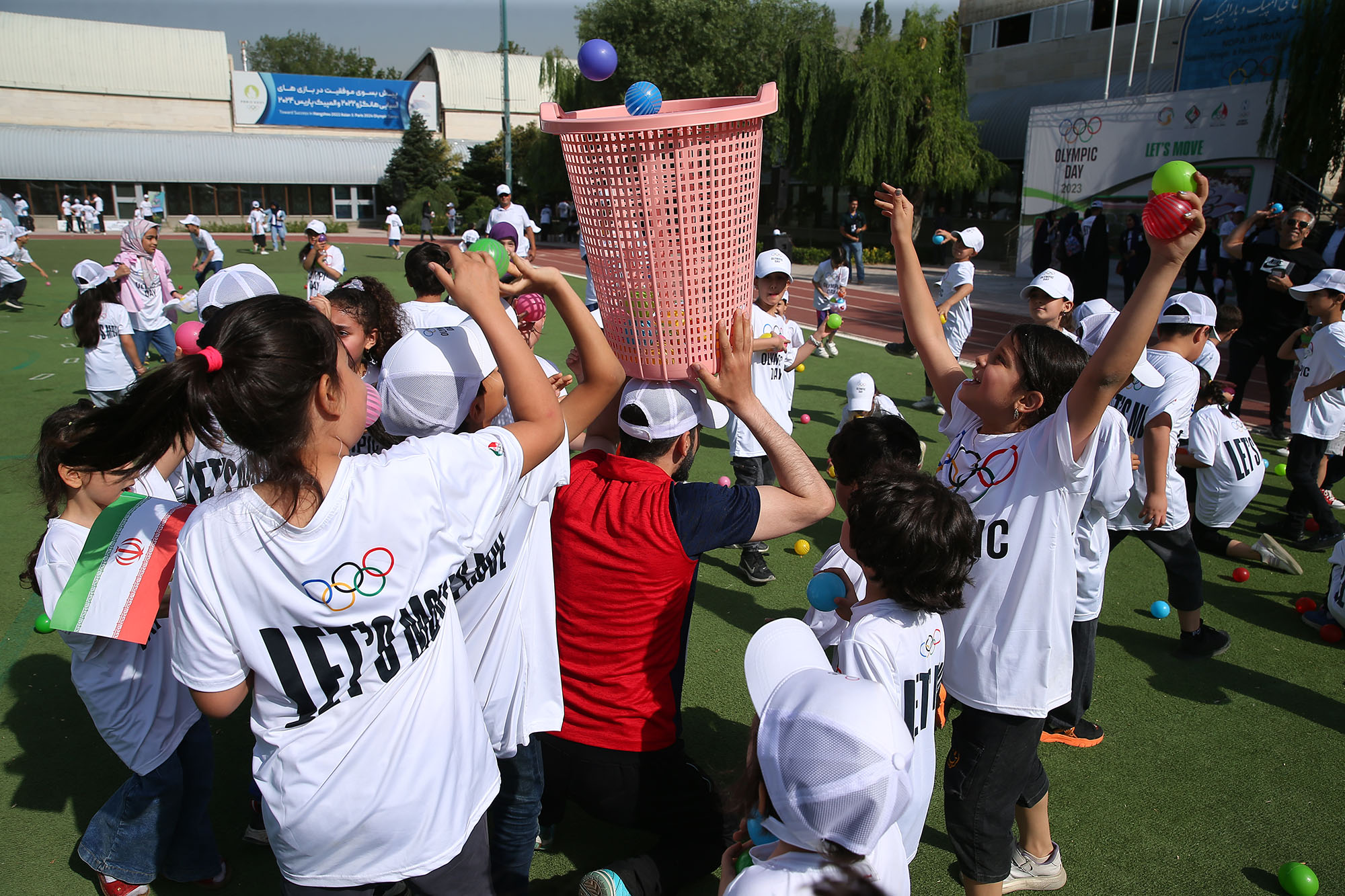 مراسم روز المپیک 44