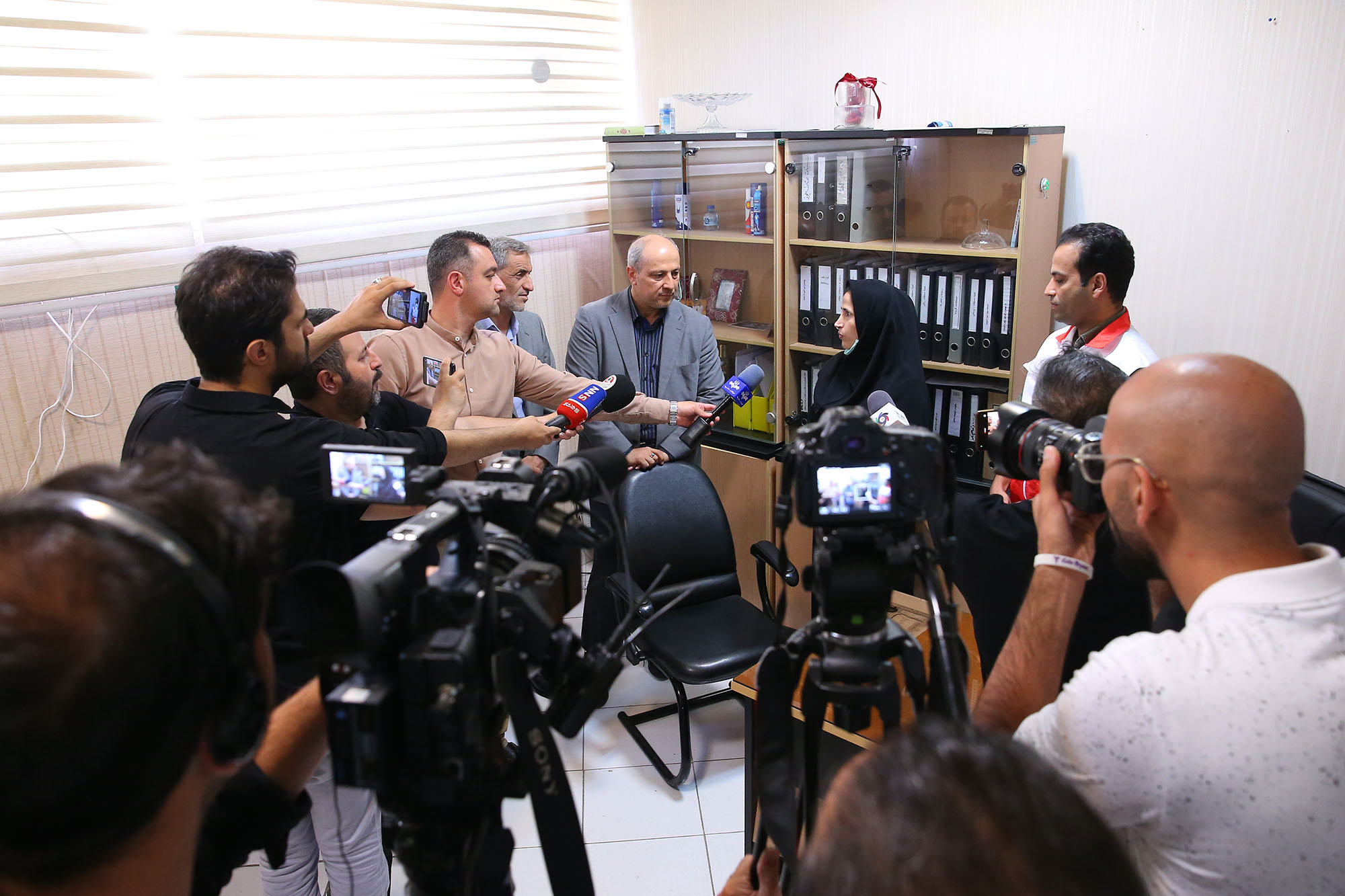 بازدید دبیرکل کمیته ملی المپیک از معاینات پزشکی کاروان اعزامی به بازی های آسیایی هانگژو 9