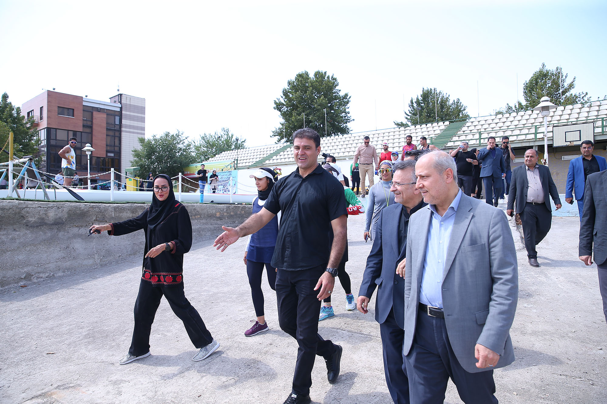 بازدید مسولان کمیته ملی المپیک از اردو تیم ملی قایقرانی و کشتی 16