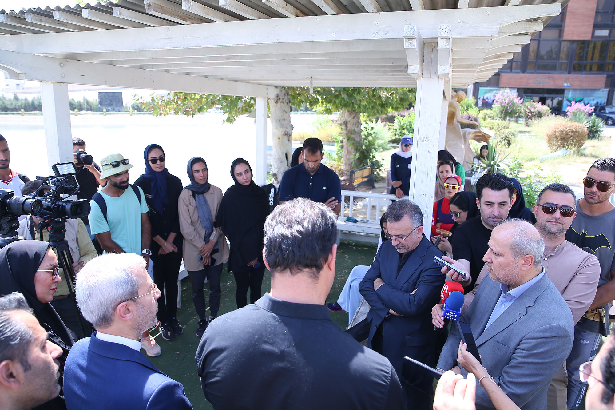 بازدید مسولان کمیته ملی المپیک از اردو تیم ملی قایقرانی و کشتی 17