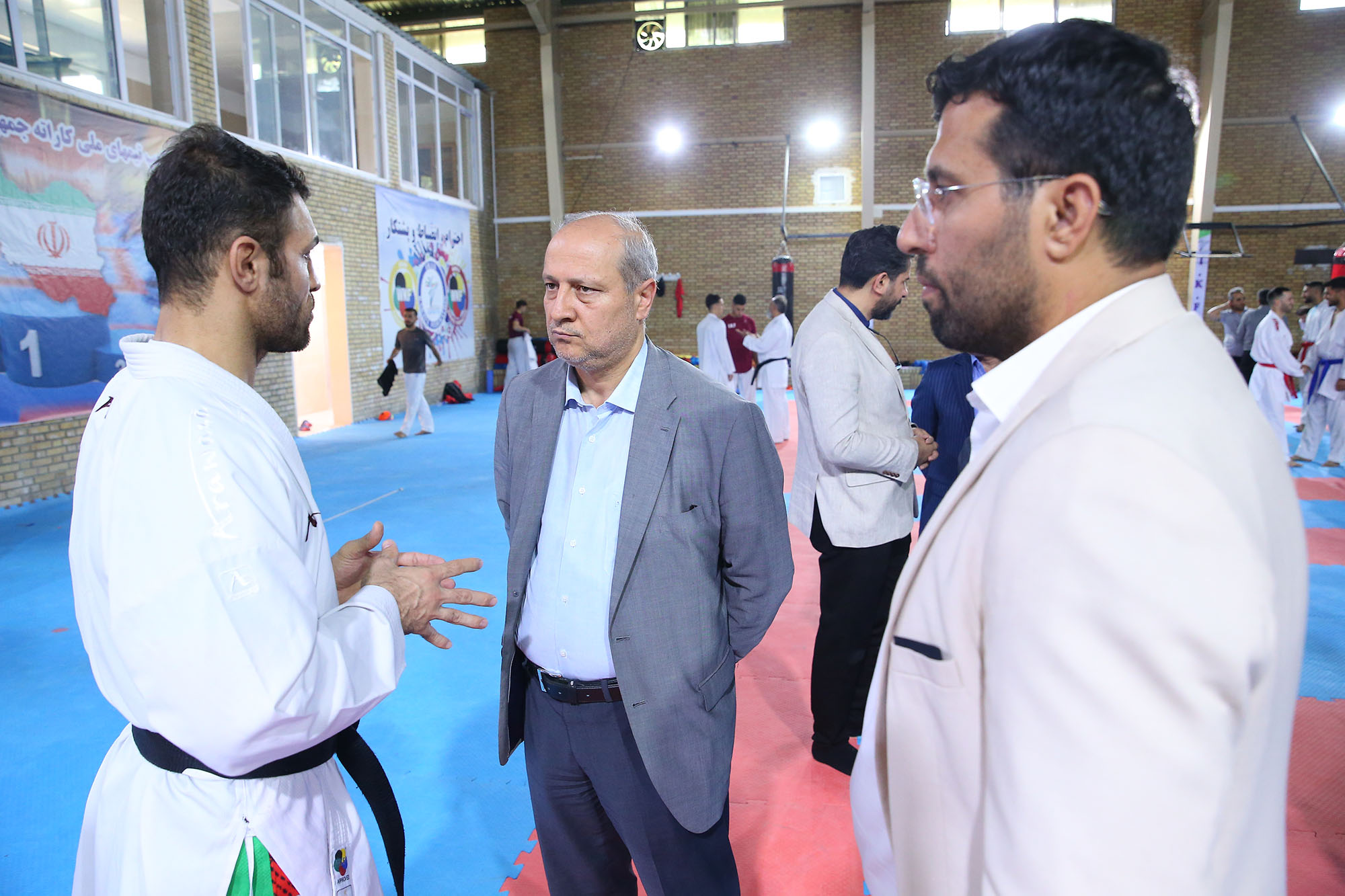 بازدید وزیر ورزش و جوانان و مسولان کمیته ملی المپیک  از اردو تیم ملی کاراته 1