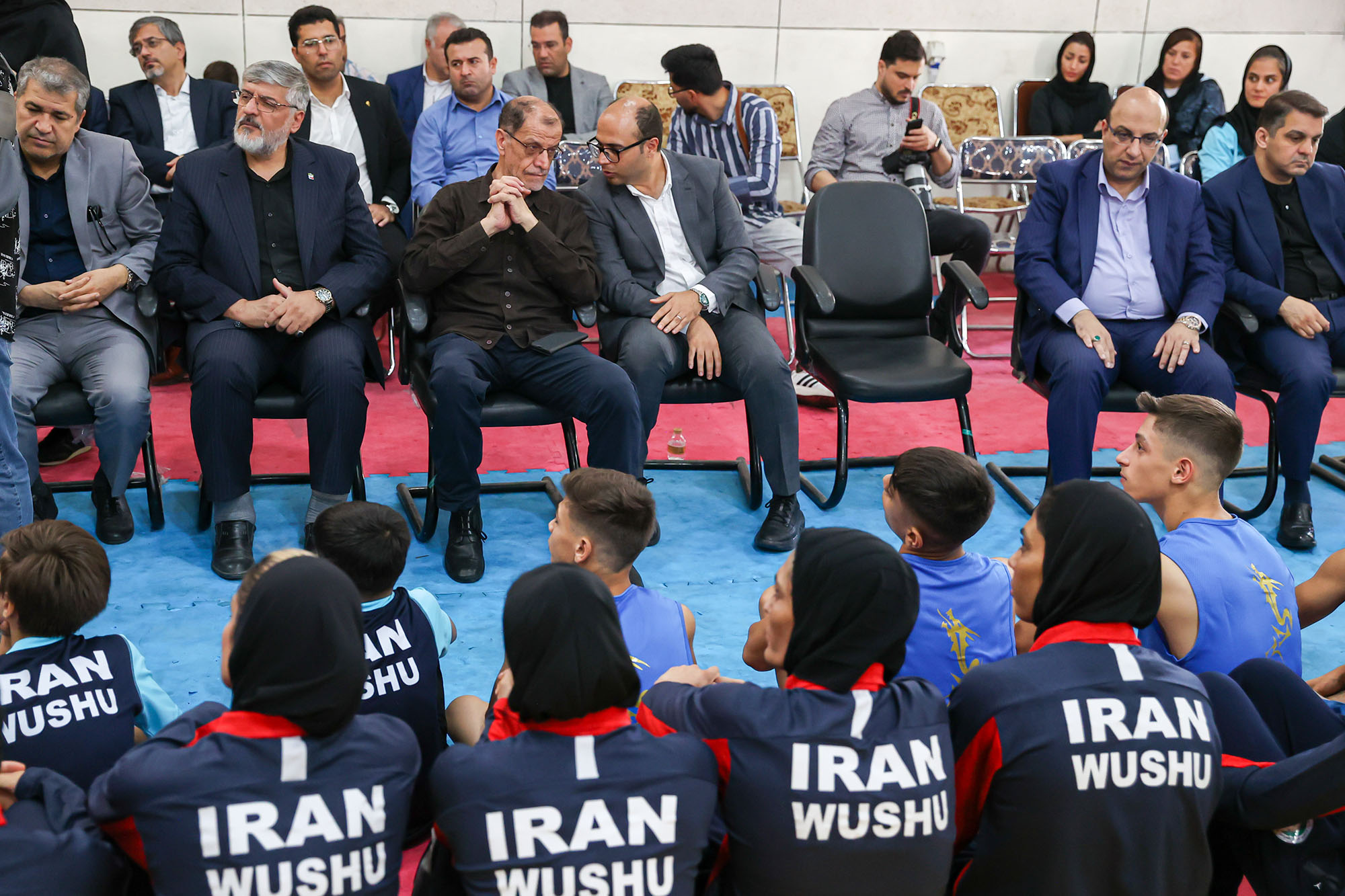 بازدید وزیر ورزش و جوانان و مسولان کمیته ملی المپیک  از اردو تیم ملی ووشو 12