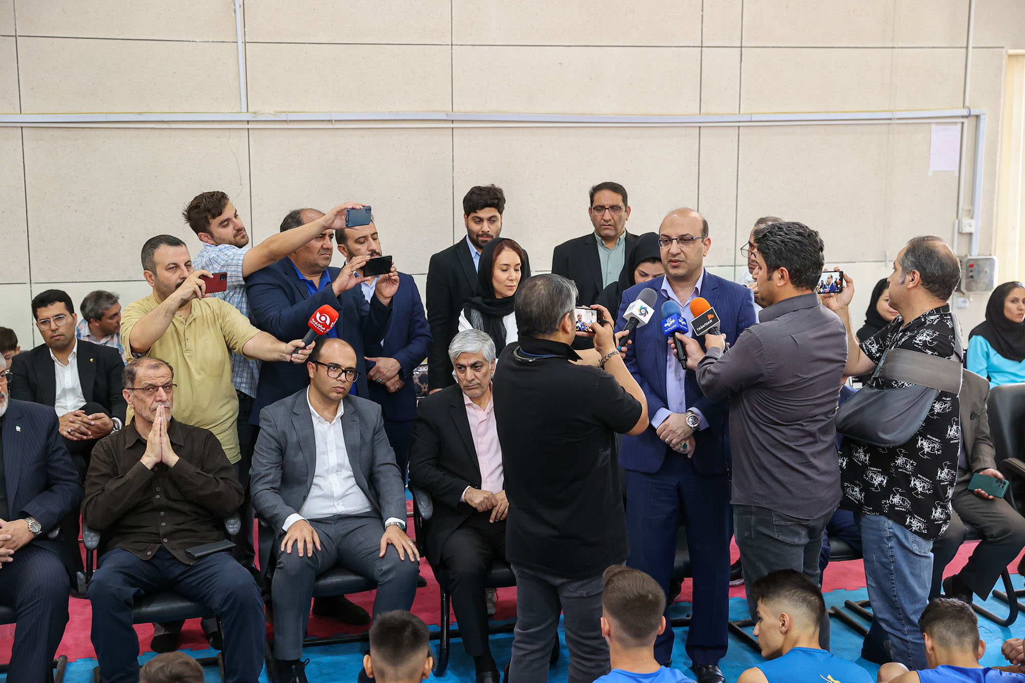 بازدید وزیر ورزش و جوانان و مسولان کمیته ملی المپیک  از اردو تیم ملی ووشو 19