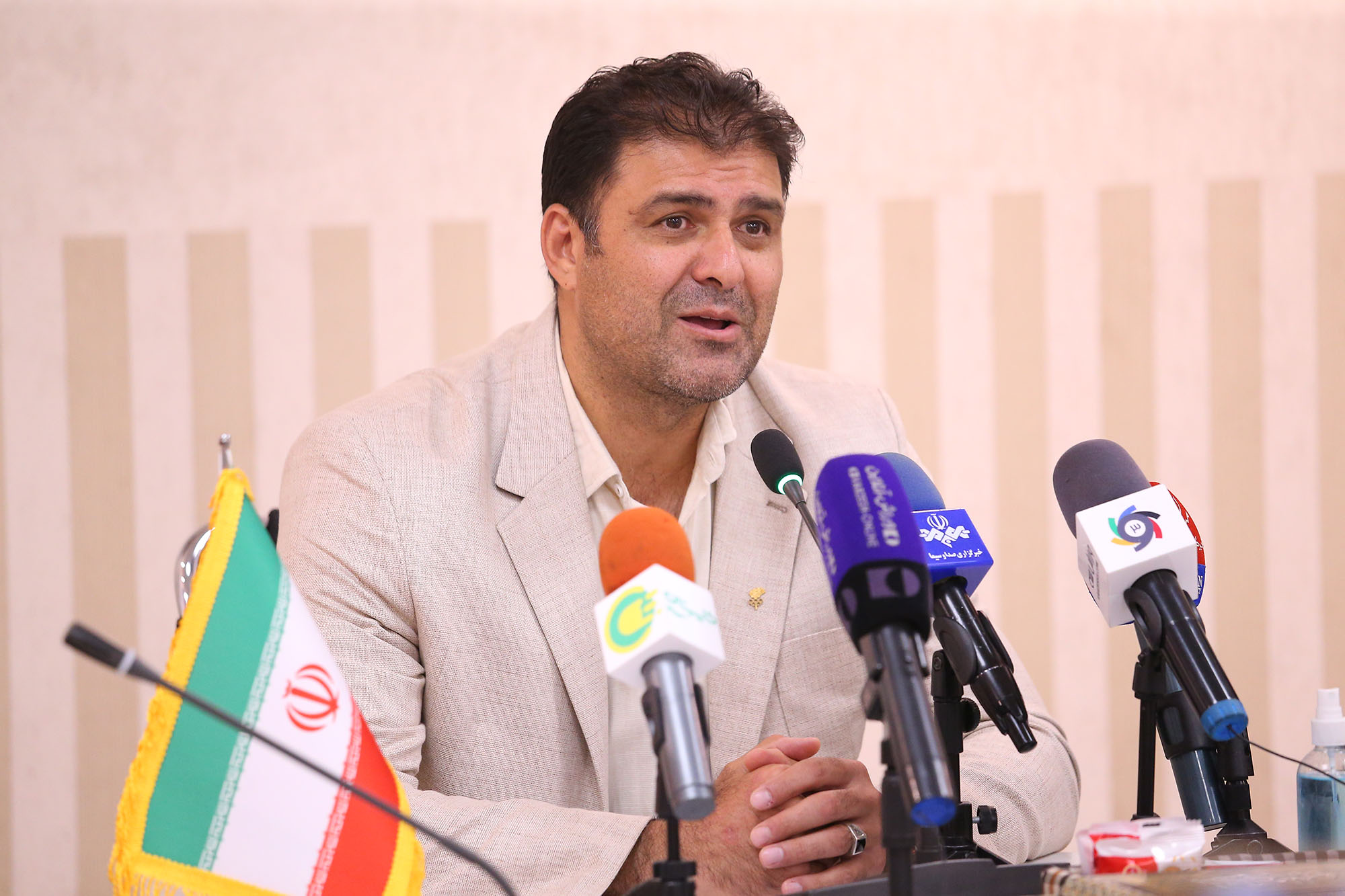 نشست های خبری فدراسیون های ورزشی  17