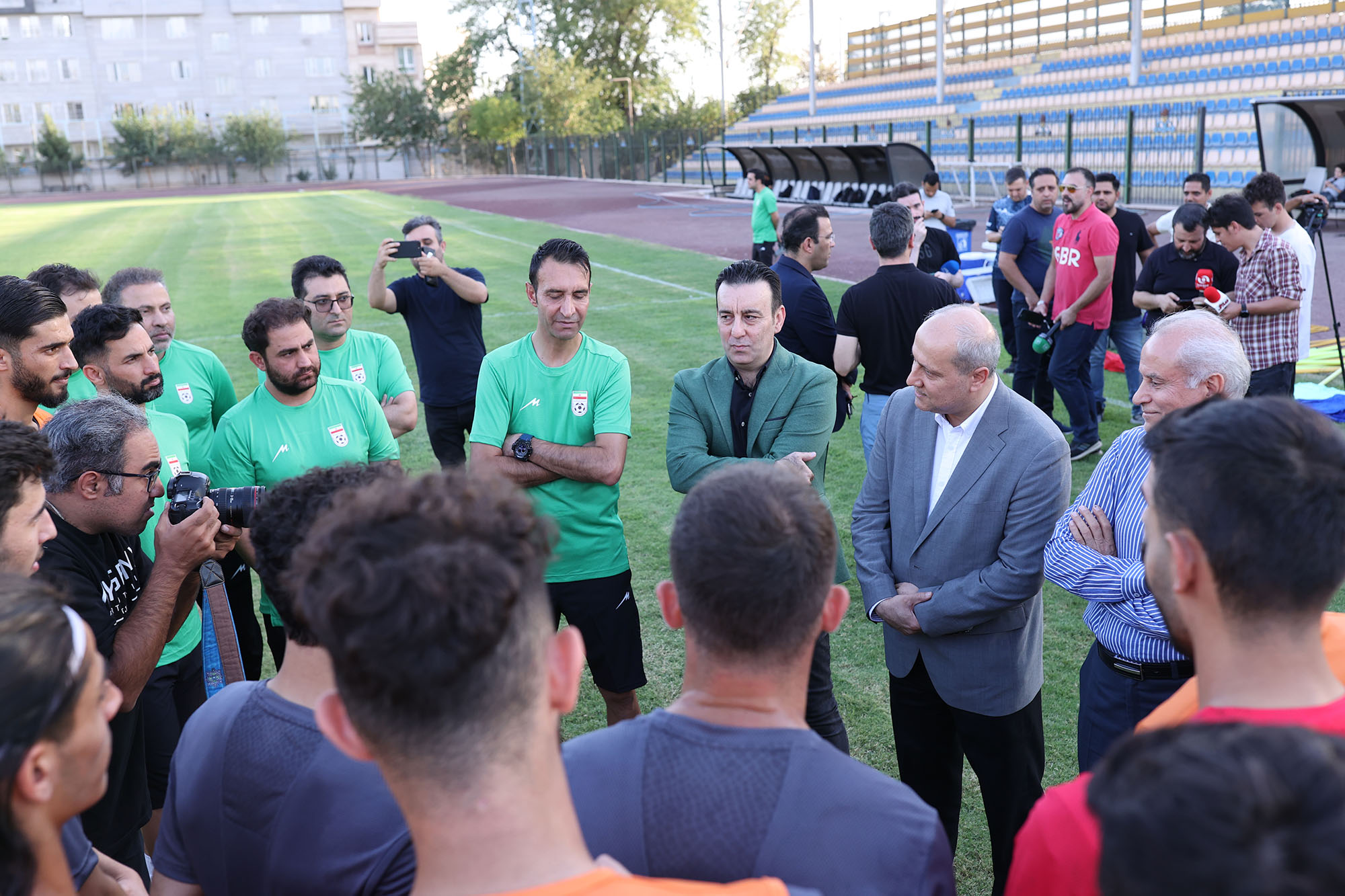 بازدید دبیرکل کمیته ملی المپیک از اردو تیم ملی فوتبال 10