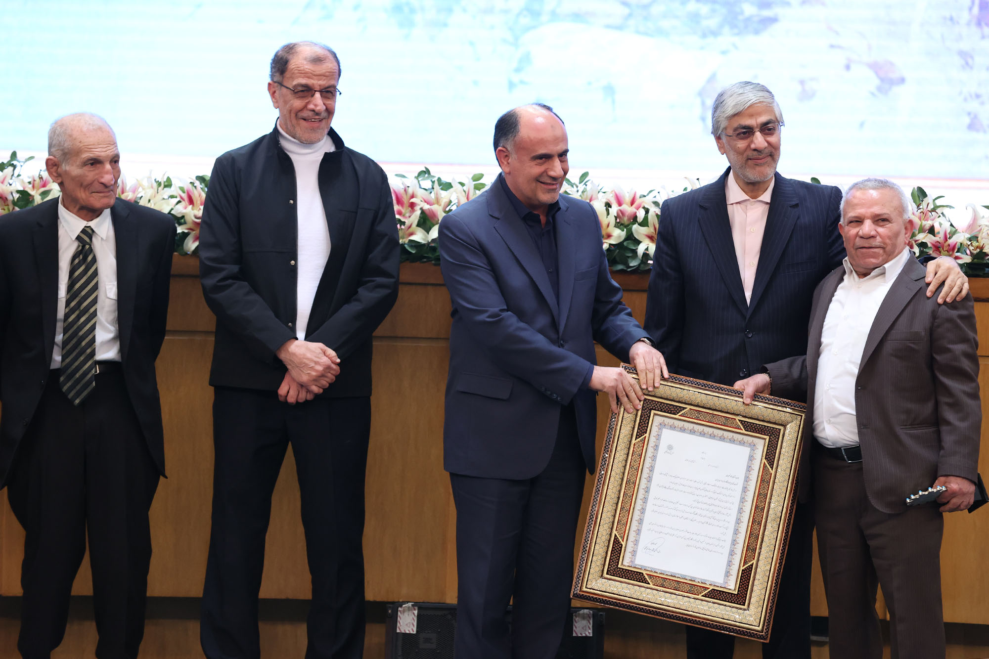 ضیافت سده المپیک ایران 72