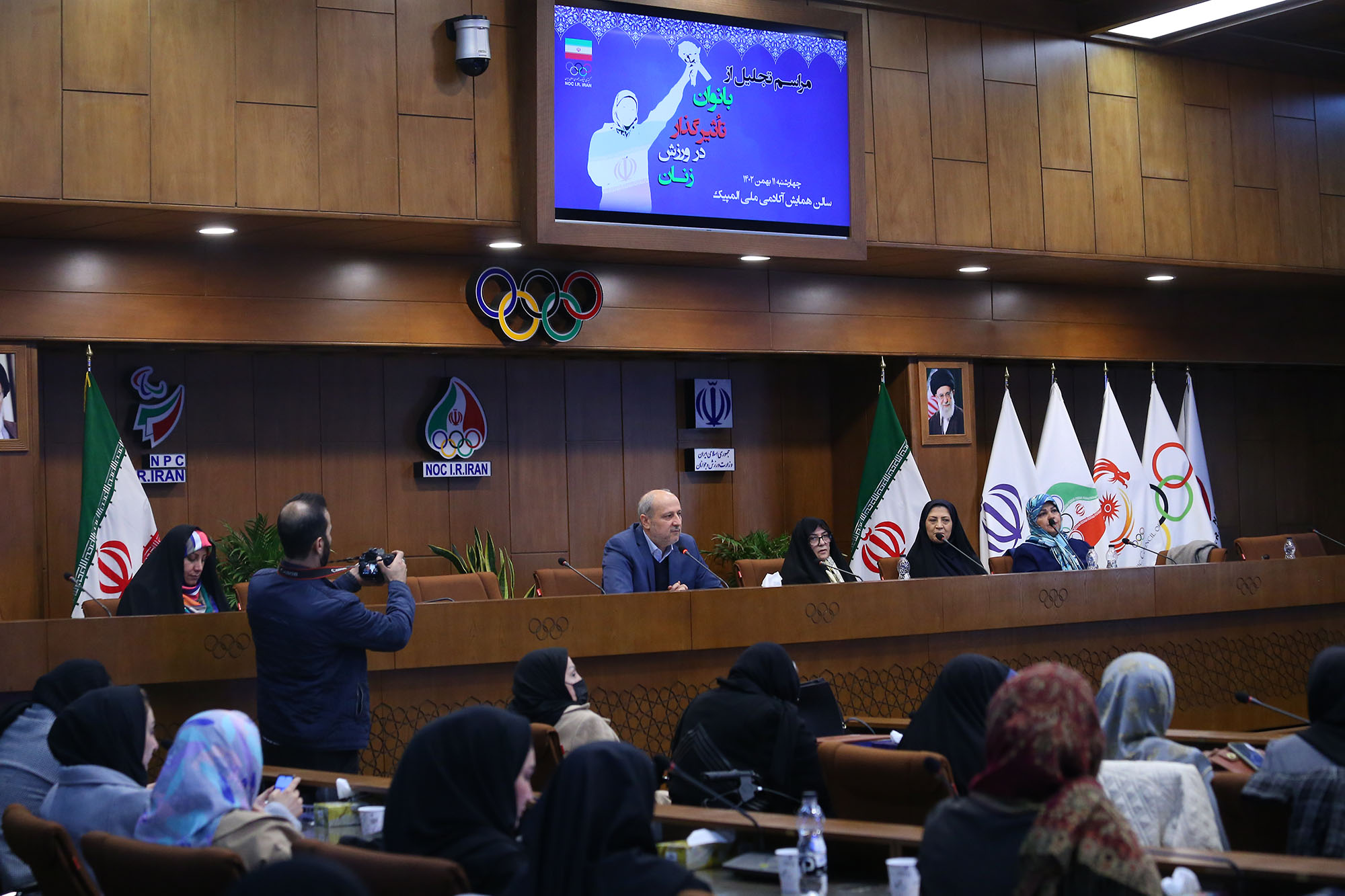 مراسم تجلیل از بانوان تاثیرگذار در ورزش زنان 16