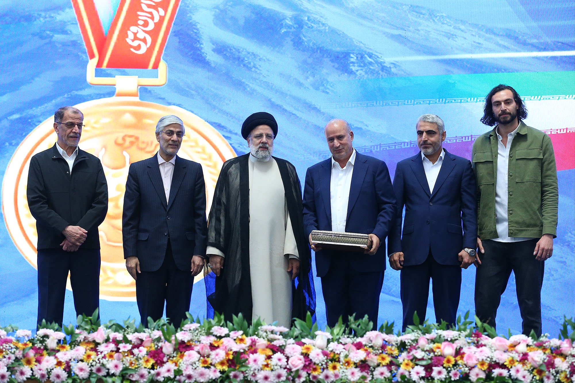 مراسم تجلیل از قهرمانان و مدال آوران سال 1403 27