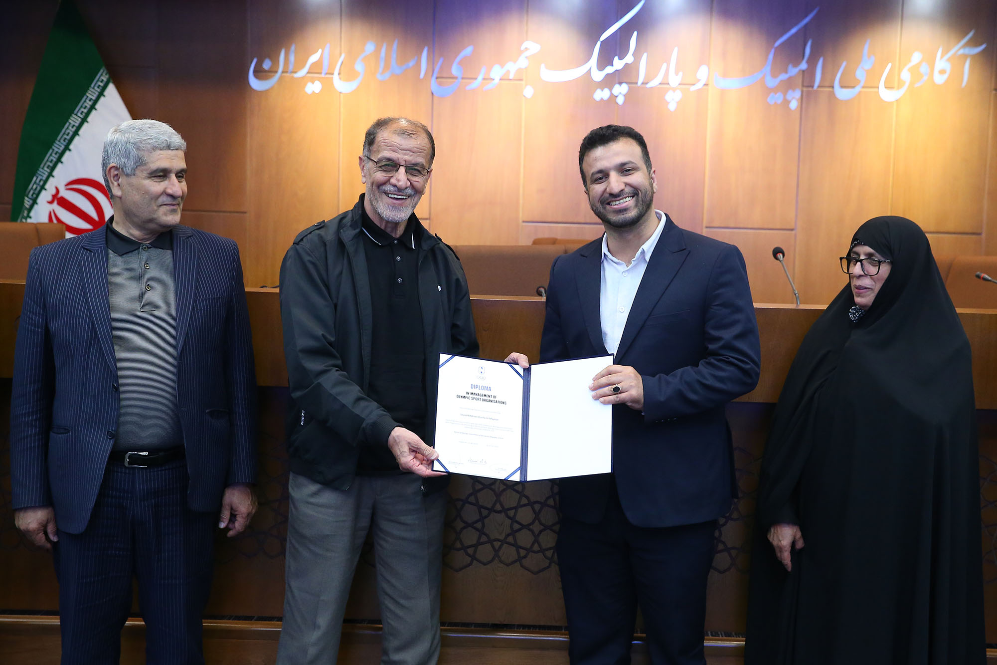 مراسم اختتامیه نهمین دوره و افتتاحیه دهمین دوره سولیداریتی مدیریت ورزشی 4