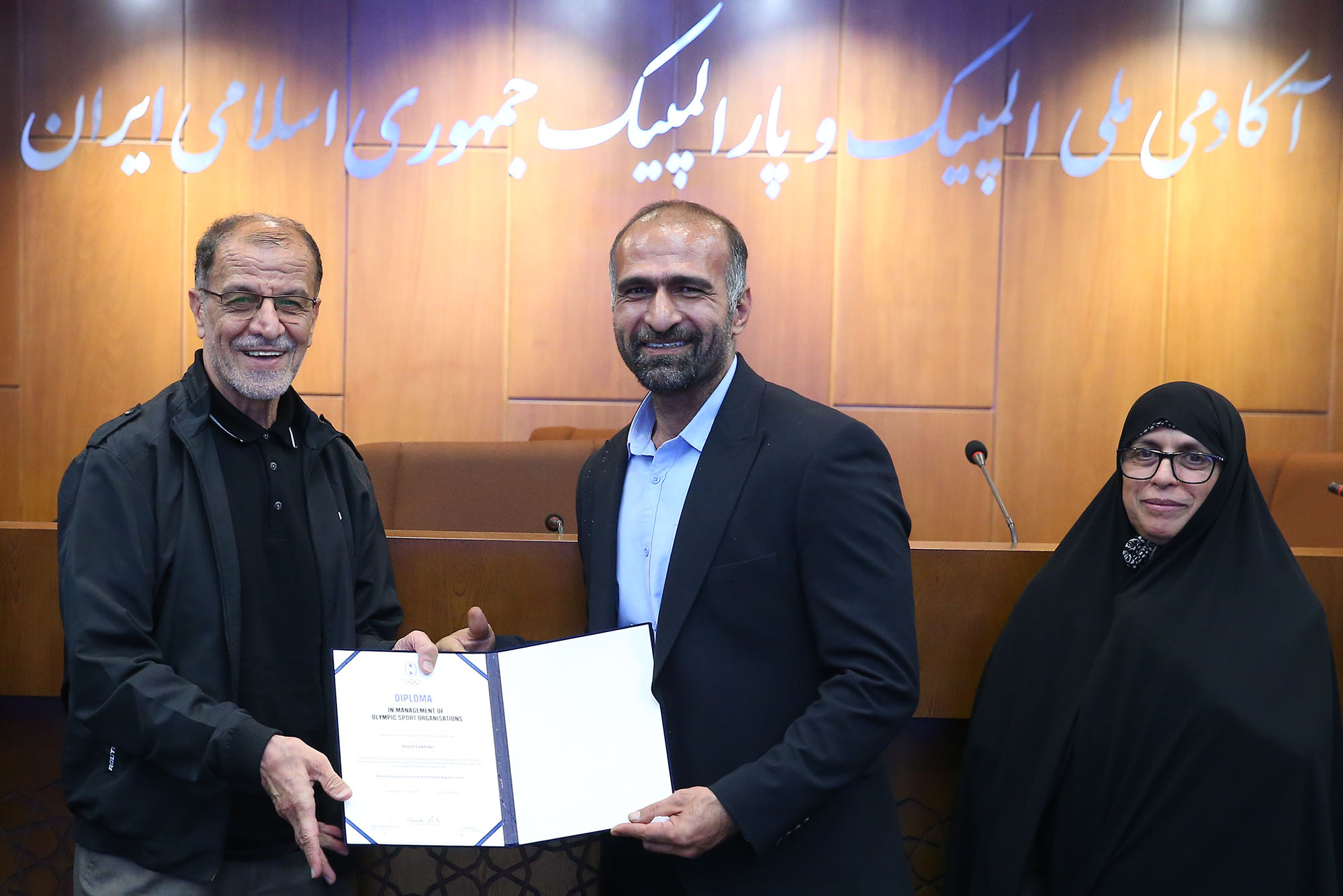 مراسم اختتامیه نهمین دوره و افتتاحیه دهمین دوره سولیداریتی مدیریت ورزشی 6