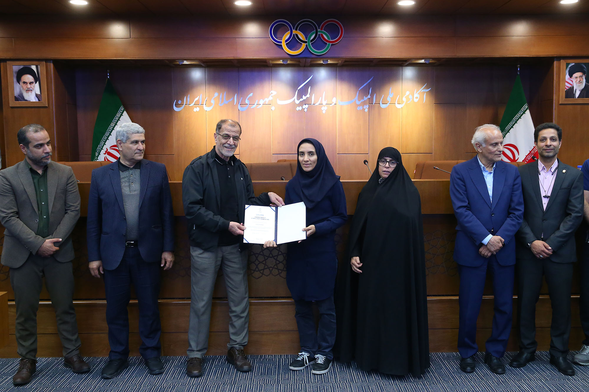 مراسم اختتامیه نهمین دوره و افتتاحیه دهمین دوره سولیداریتی مدیریت ورزشی 8