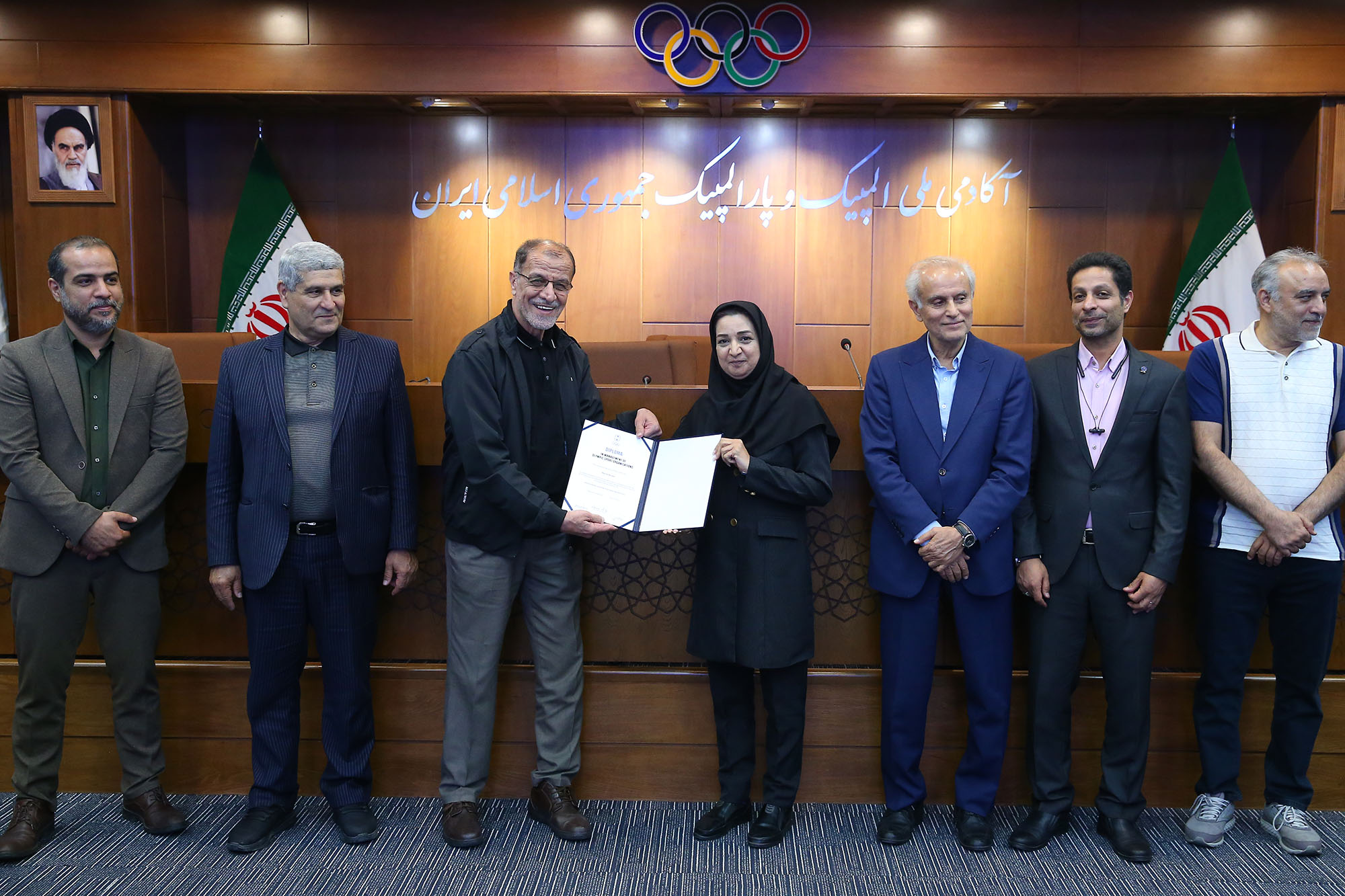 مراسم اختتامیه نهمین دوره و افتتاحیه دهمین دوره سولیداریتی مدیریت ورزشی 13