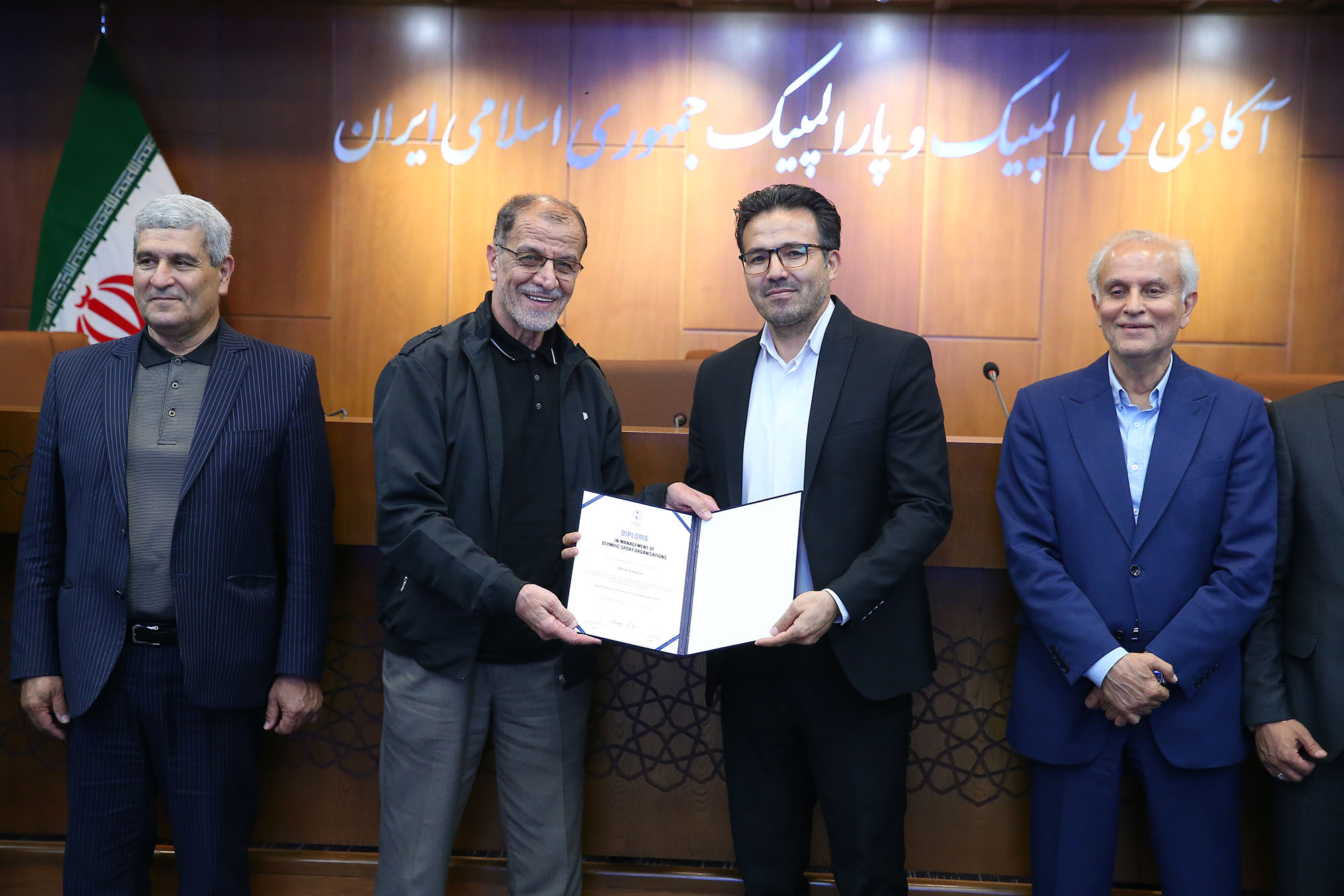 مراسم اختتامیه نهمین دوره و افتتاحیه دهمین دوره سولیداریتی مدیریت ورزشی 16