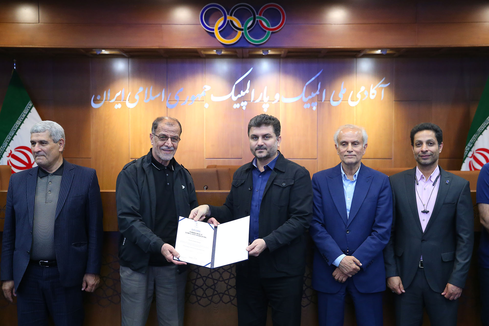 مراسم اختتامیه نهمین دوره و افتتاحیه دهمین دوره سولیداریتی مدیریت ورزشی 18