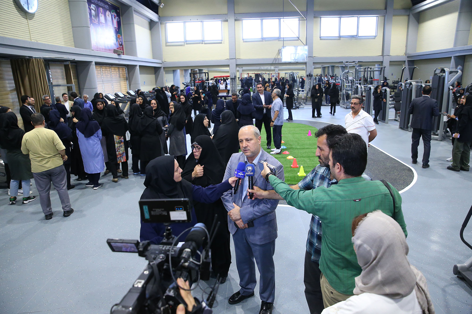 مراسم افتتاحیه سالن ورزشی برتر بانوان 1