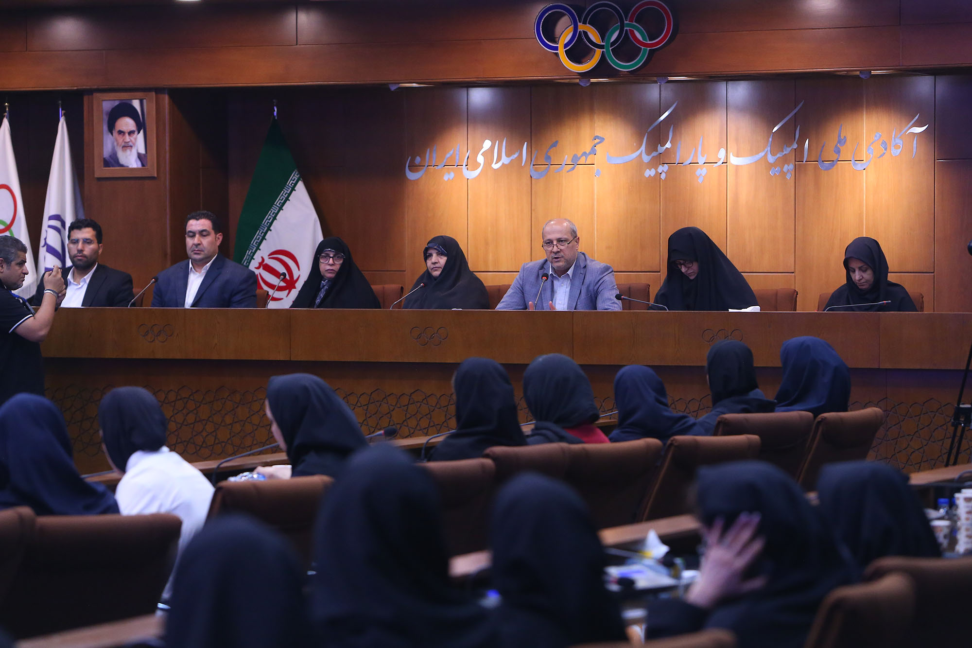 مراسم افتتاحیه سالن ورزشی برتر بانوان 9