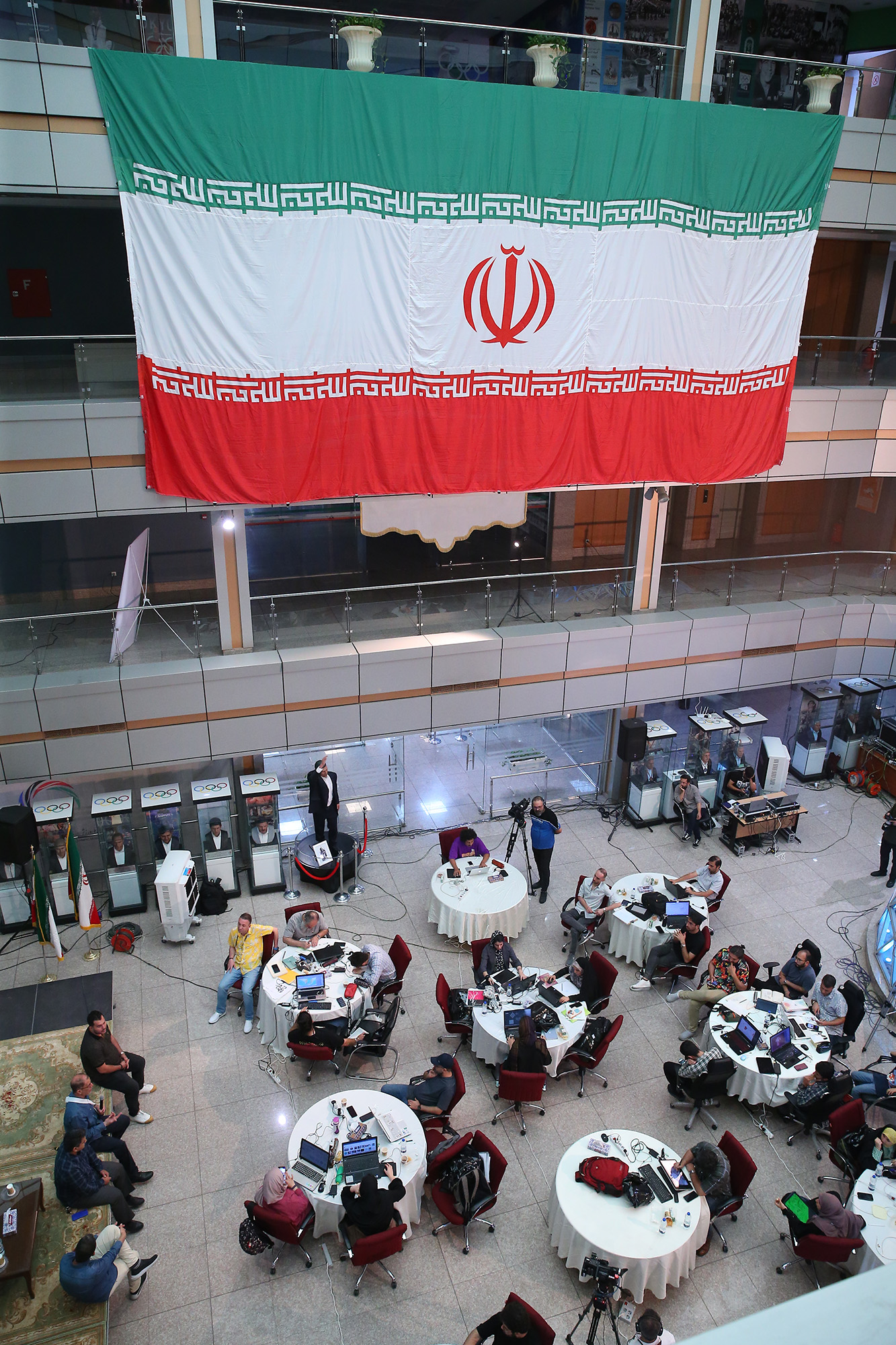 بازدید وزیر ورزش و جوانان و قائم مقام وزارت ارشاد و ریاست کمیته ملی المپیک  از پروژه ایران یار 6