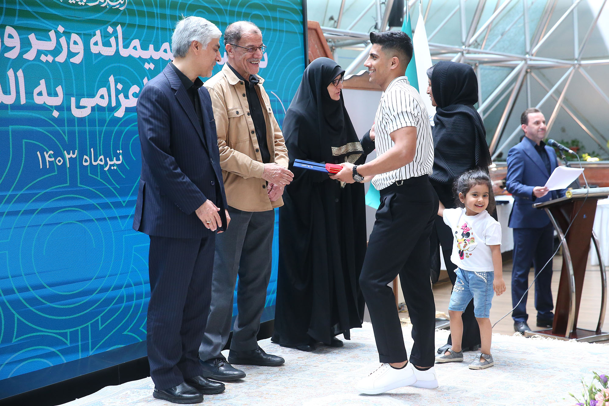 مراسم بدرقه کاروان ورزشی اعزامی به بازی های المپیک پاریس و امضا تفاهم نامه ورزشی با آستان قدس رضوی 10