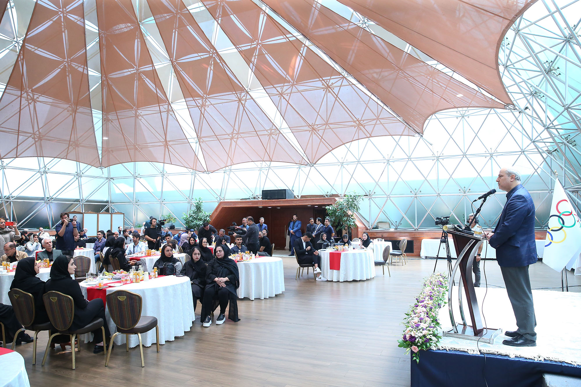 مراسم بدرقه کاروان ورزشی اعزامی به بازی های المپیک پاریس و امضا تفاهم نامه ورزشی با آستان قدس رضوی 36