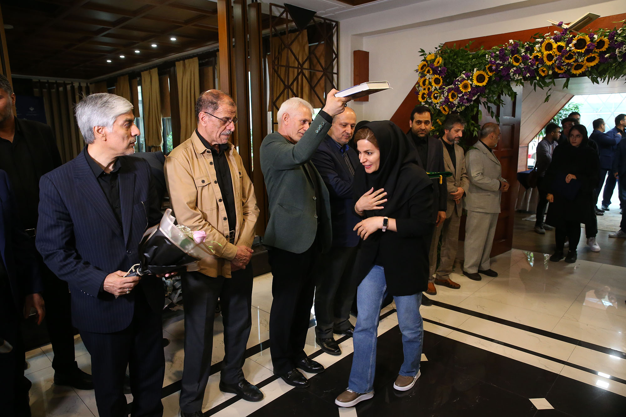 مراسم بدرقه کاروان ورزشی اعزامی به بازی های المپیک پاریس و امضا تفاهم نامه ورزشی با آستان قدس رضوی 56