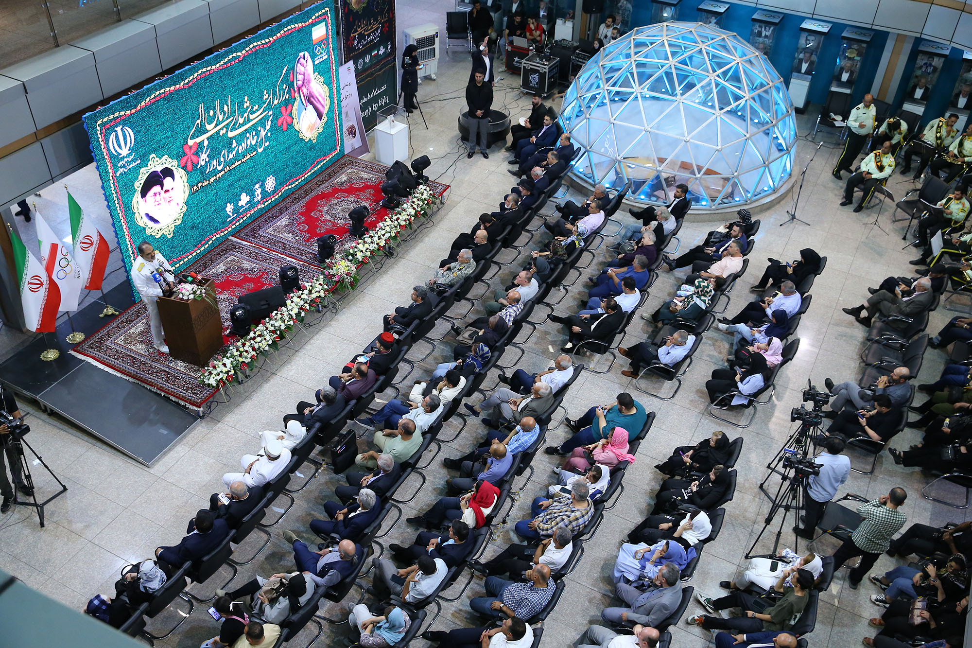 بزرگداشت شهدای ادیان الهی و مراسم تجلیل از خانواده شهدای ورزشکار 5