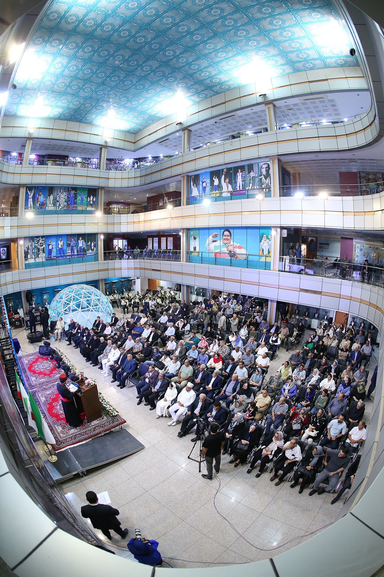 بزرگداشت شهدای ادیان الهی و مراسم تجلیل از خانواده شهدای ورزشکار 10