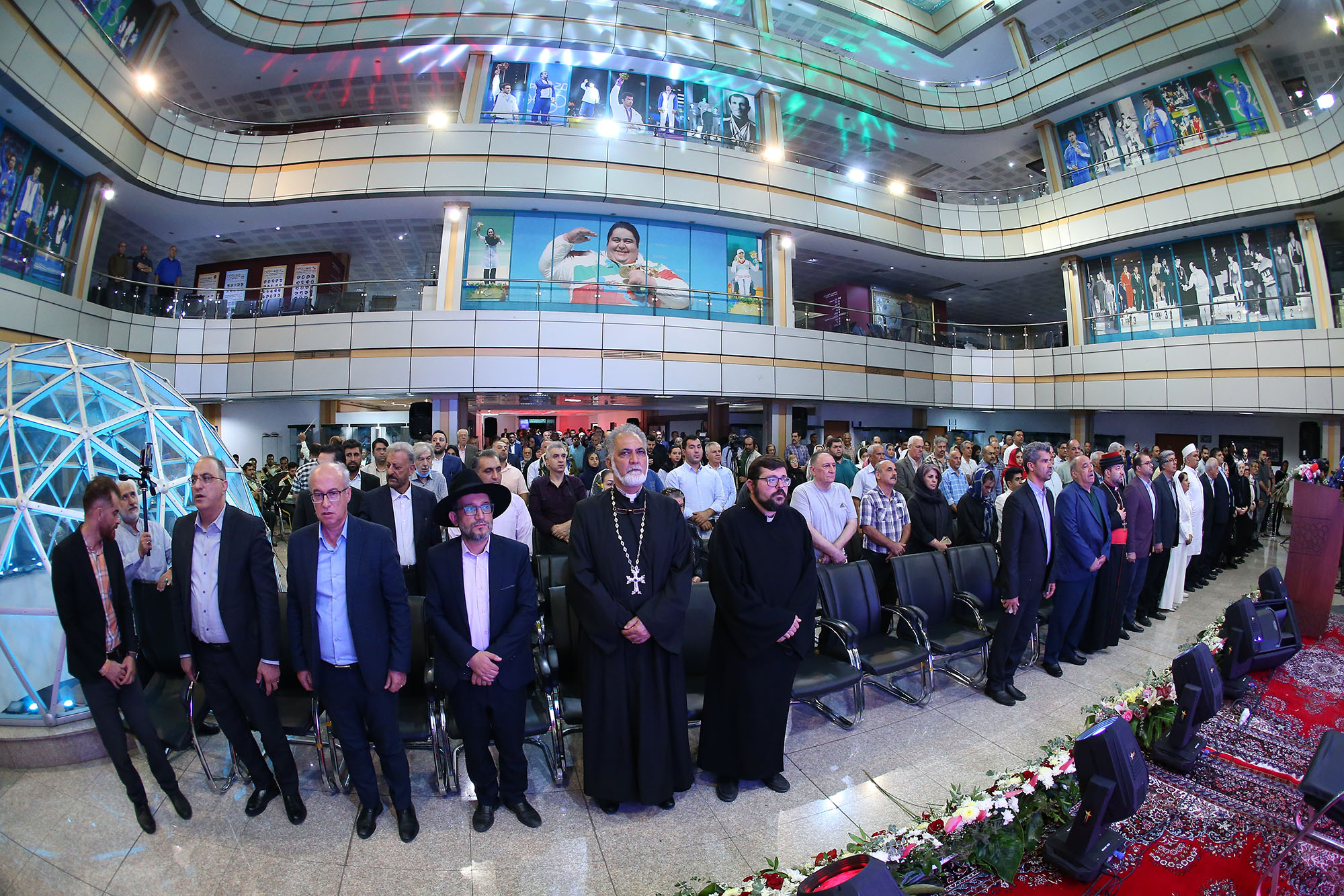 بزرگداشت شهدای ادیان الهی و مراسم تجلیل از خانواده شهدای ورزشکار 17