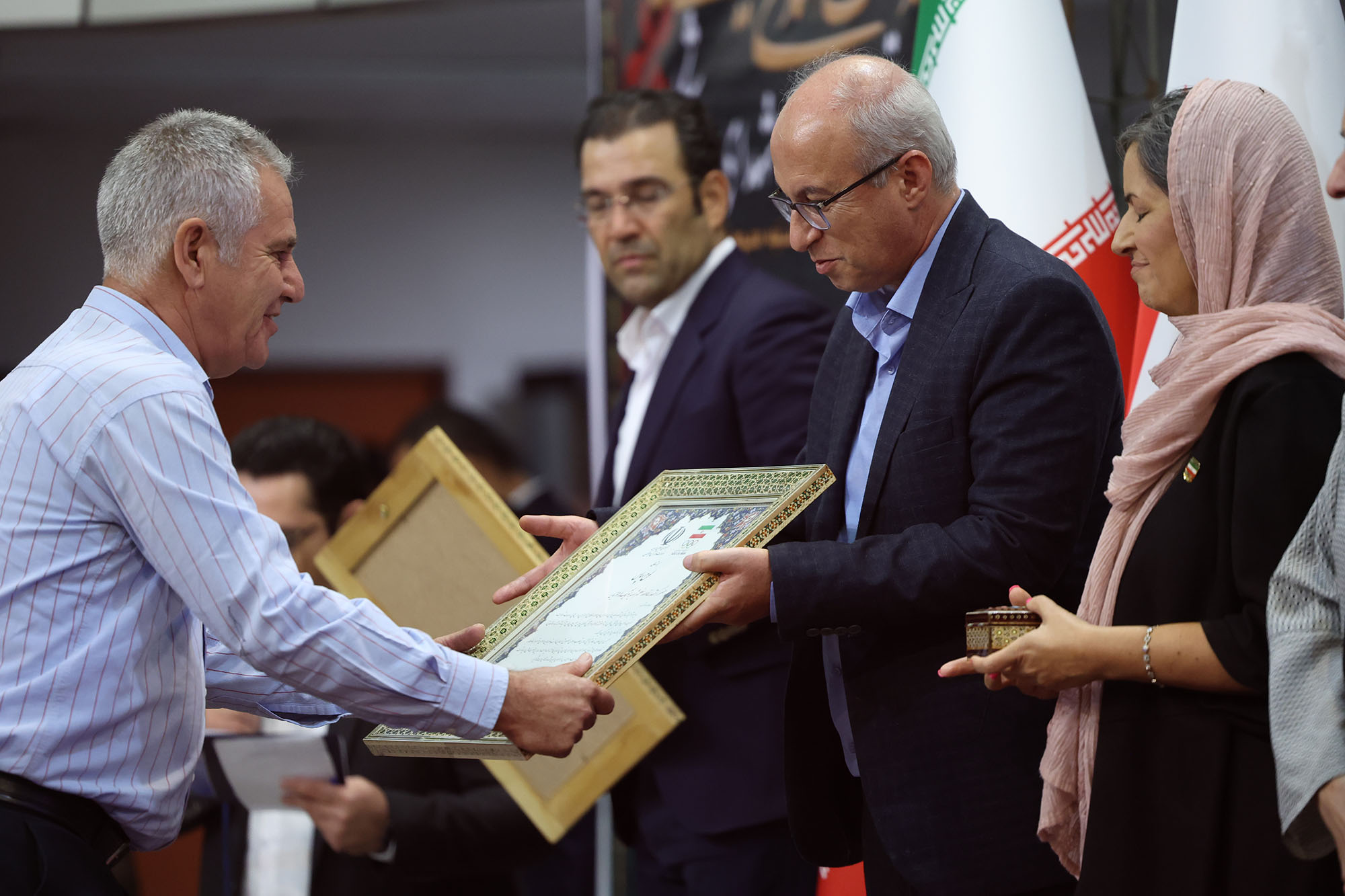 بزرگداشت شهدای ادیان الهی و مراسم تجلیل از خانواده شهدای ورزشکار 26