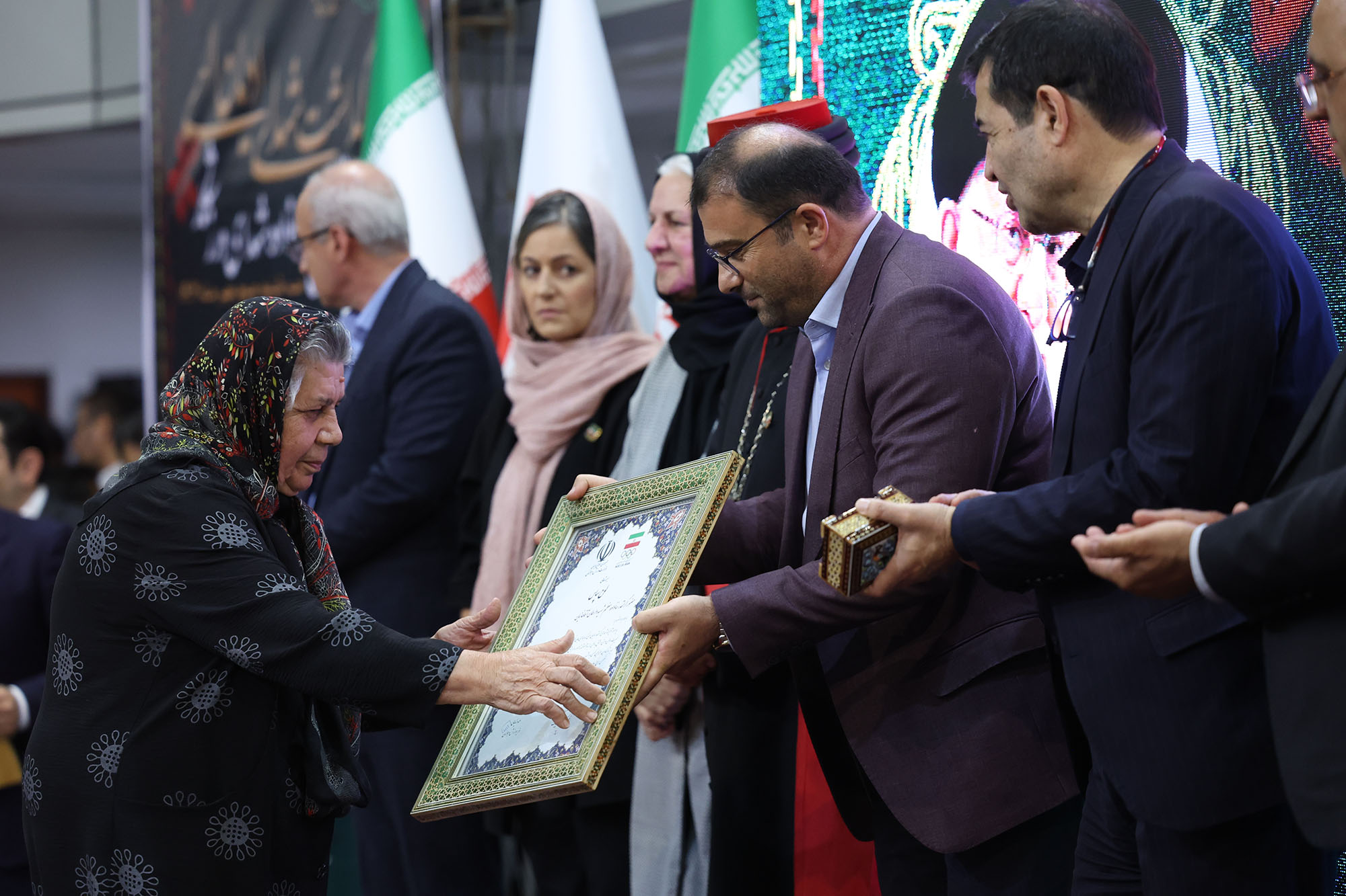 بزرگداشت شهدای ادیان الهی و مراسم تجلیل از خانواده شهدای ورزشکار 29