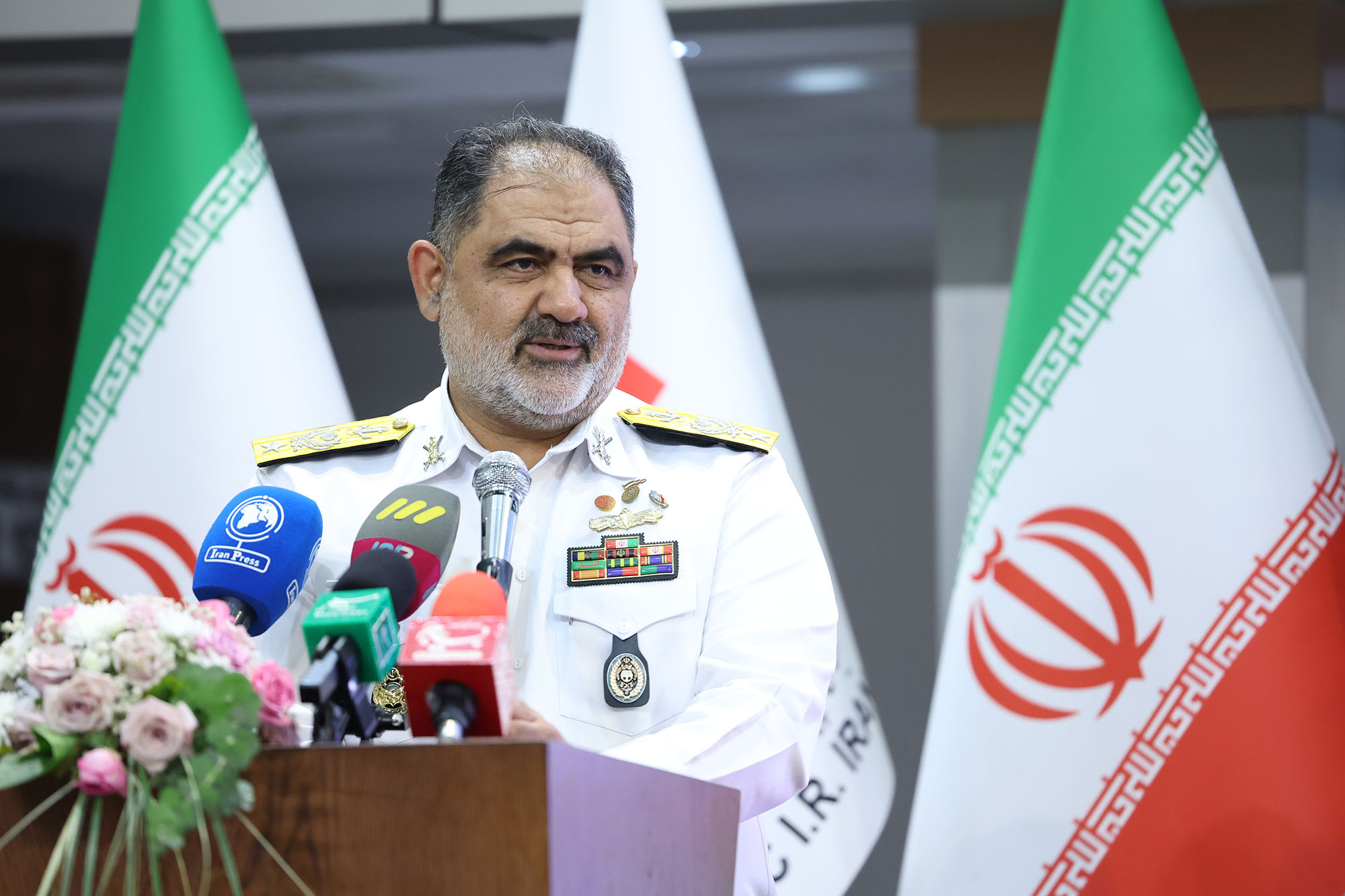 بزرگداشت شهدای ادیان الهی و مراسم تجلیل از خانواده شهدای ورزشکار 55