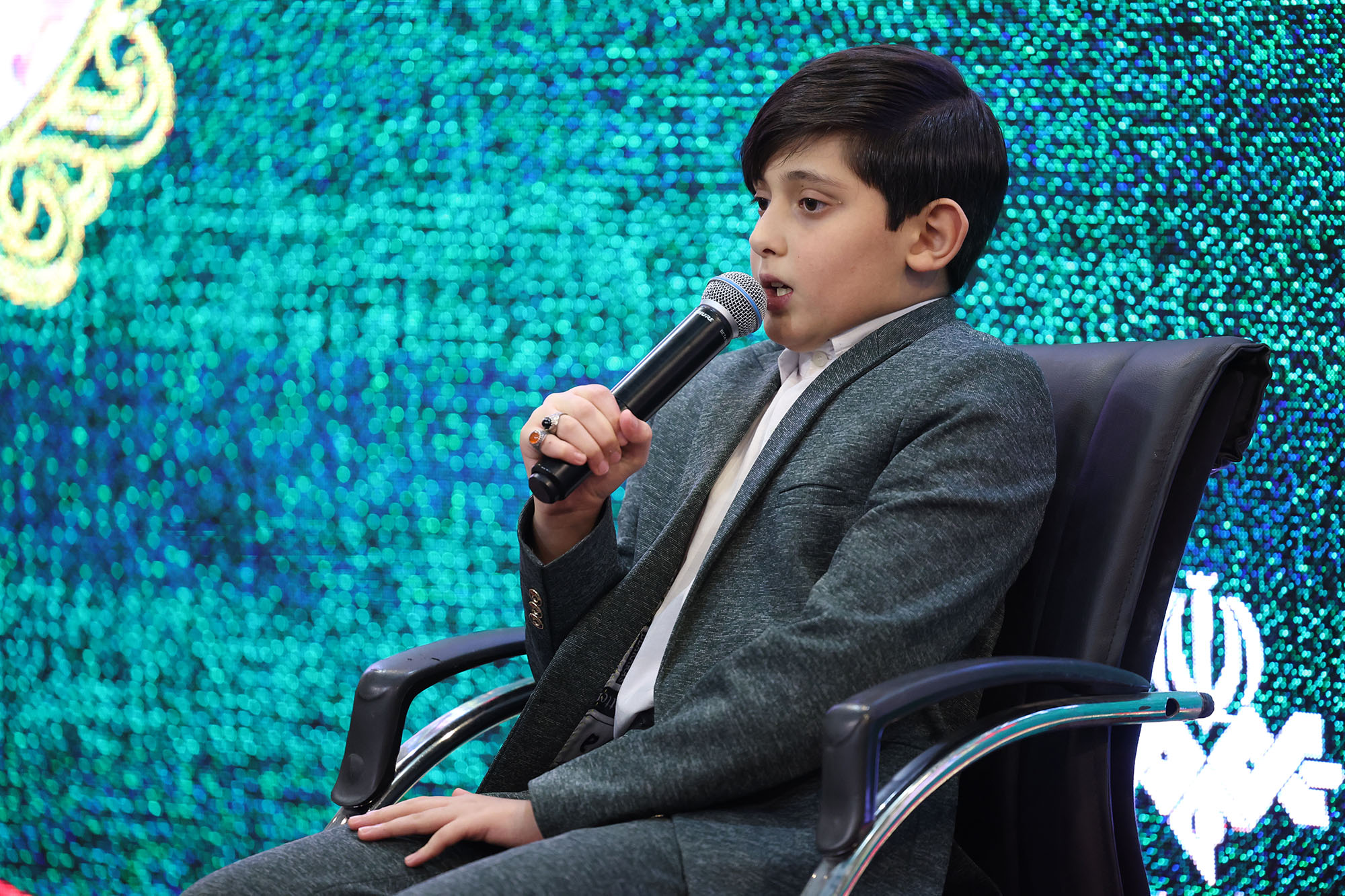 بزرگداشت شهدای ادیان الهی و مراسم تجلیل از خانواده شهدای ورزشکار 85