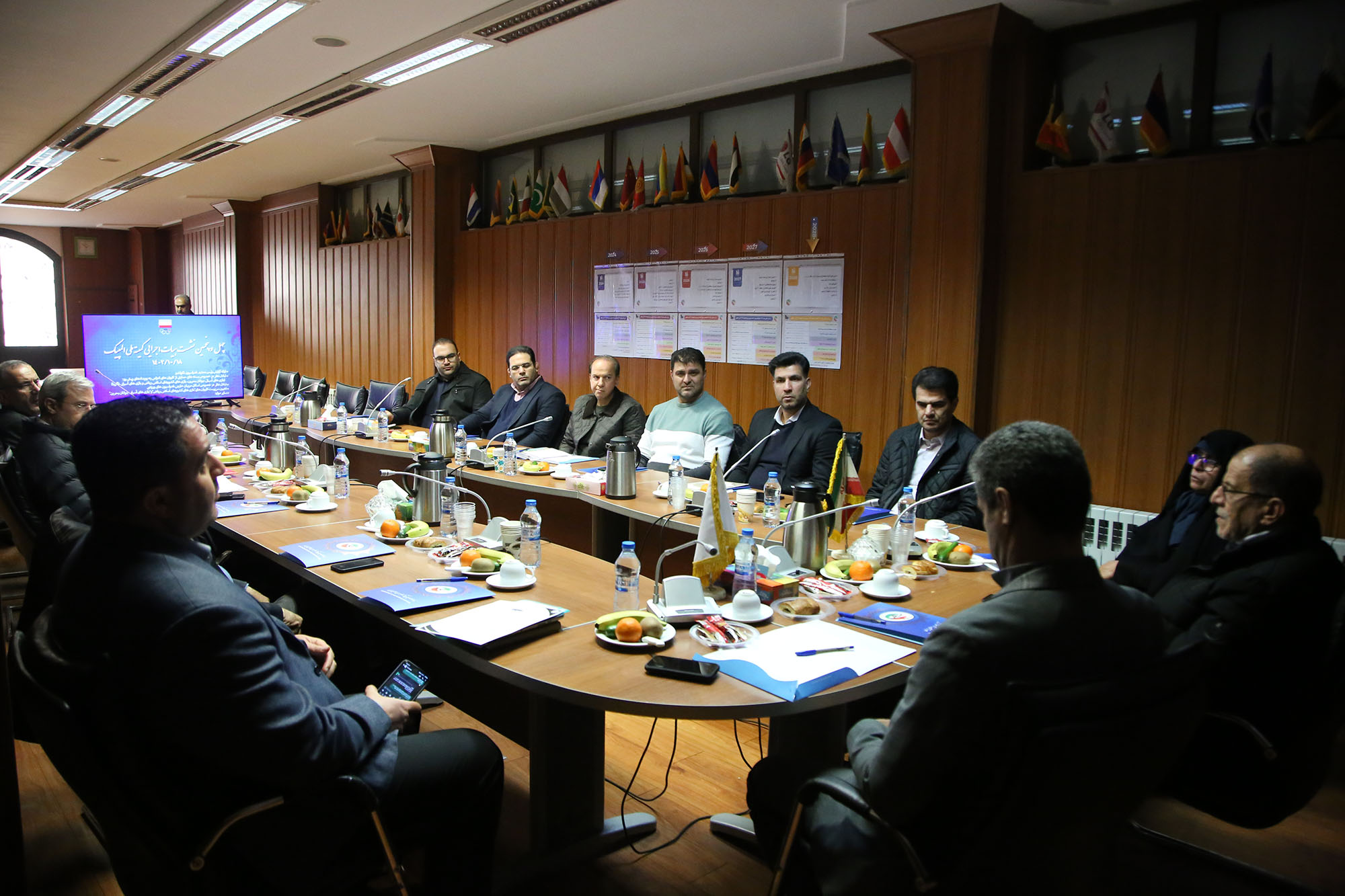 جلسه هیئت اجرایی کمیته ملی المپیک در فدراسیون تکواندو 17