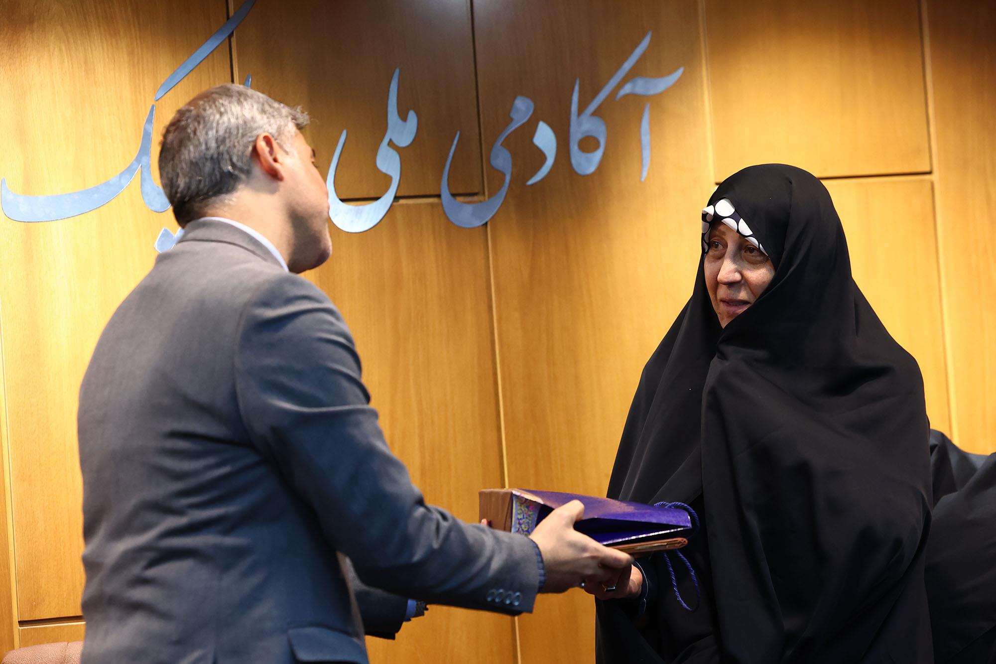 همایش بین المللی علمی و پژوهشی ورزش زنان 7