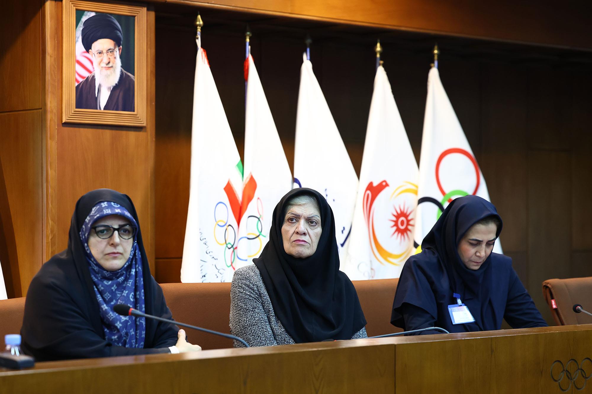 همایش بین المللی علمی و پژوهشی ورزش زنان 42