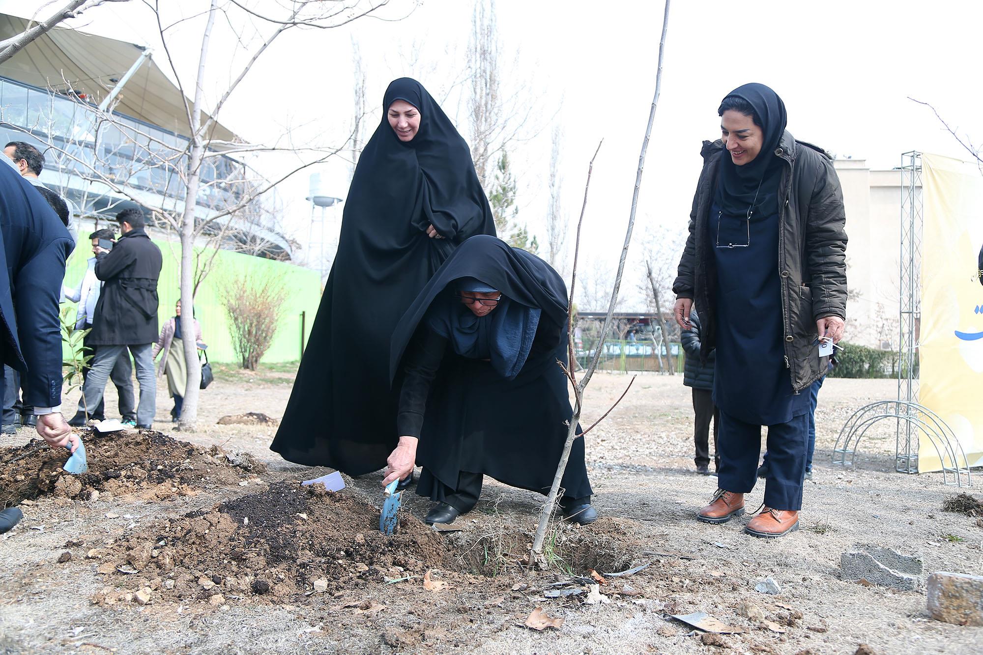 مراسم روز درختکاری در آکادمی ملی المپیک و فدراسیون گلف 28