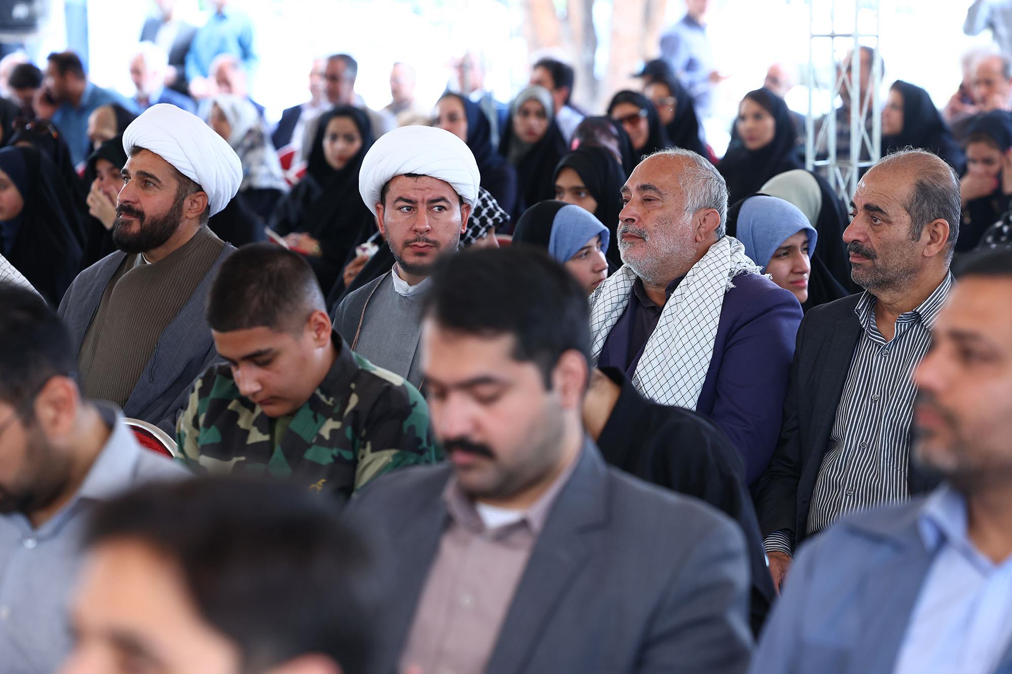 مراسم تجلیل از خانواده های شهدای ورزشکار شاخص کشور 18