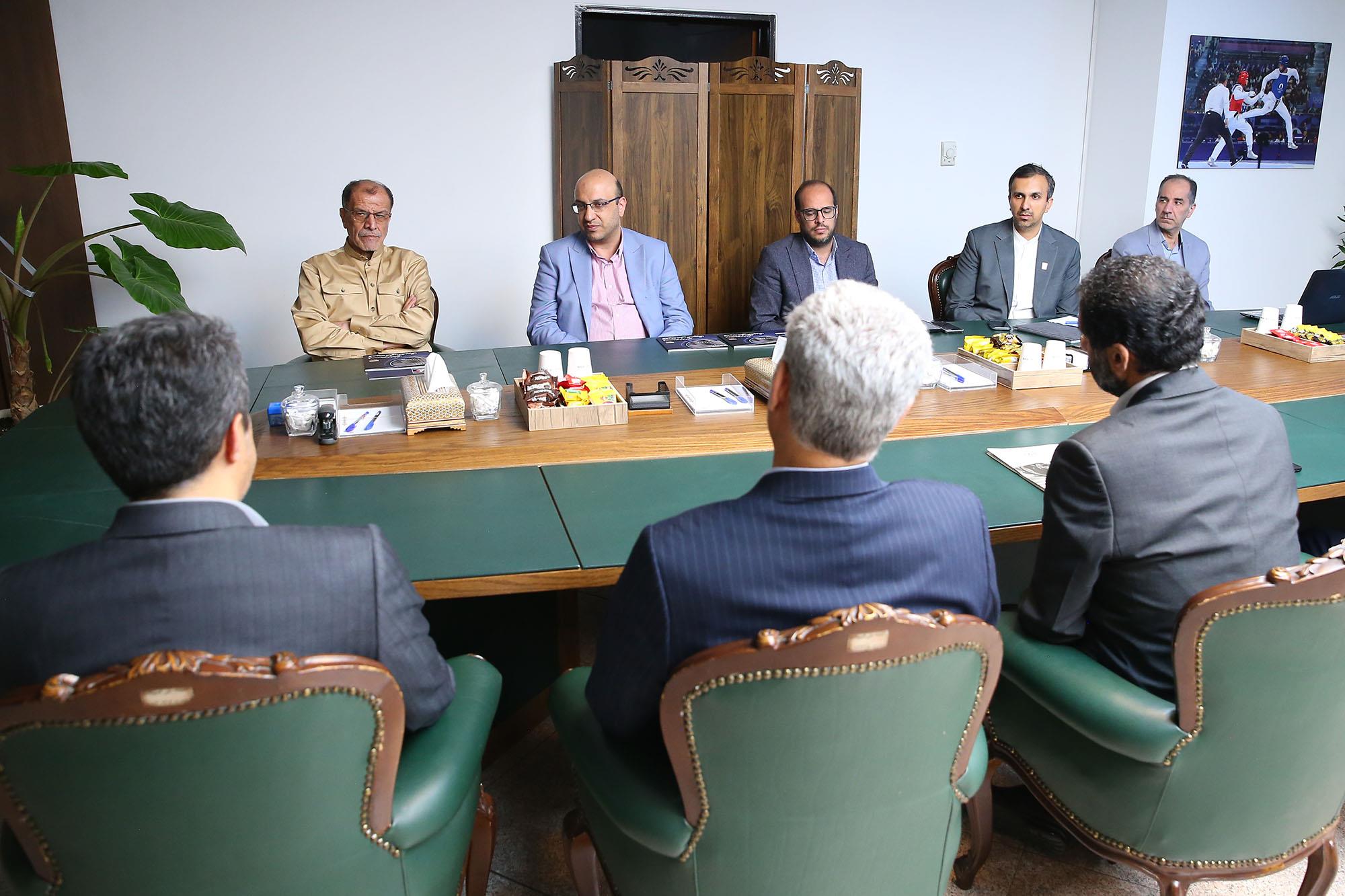 امضای تفاهم نامه همکاری با سازمان ایمیدرو 22